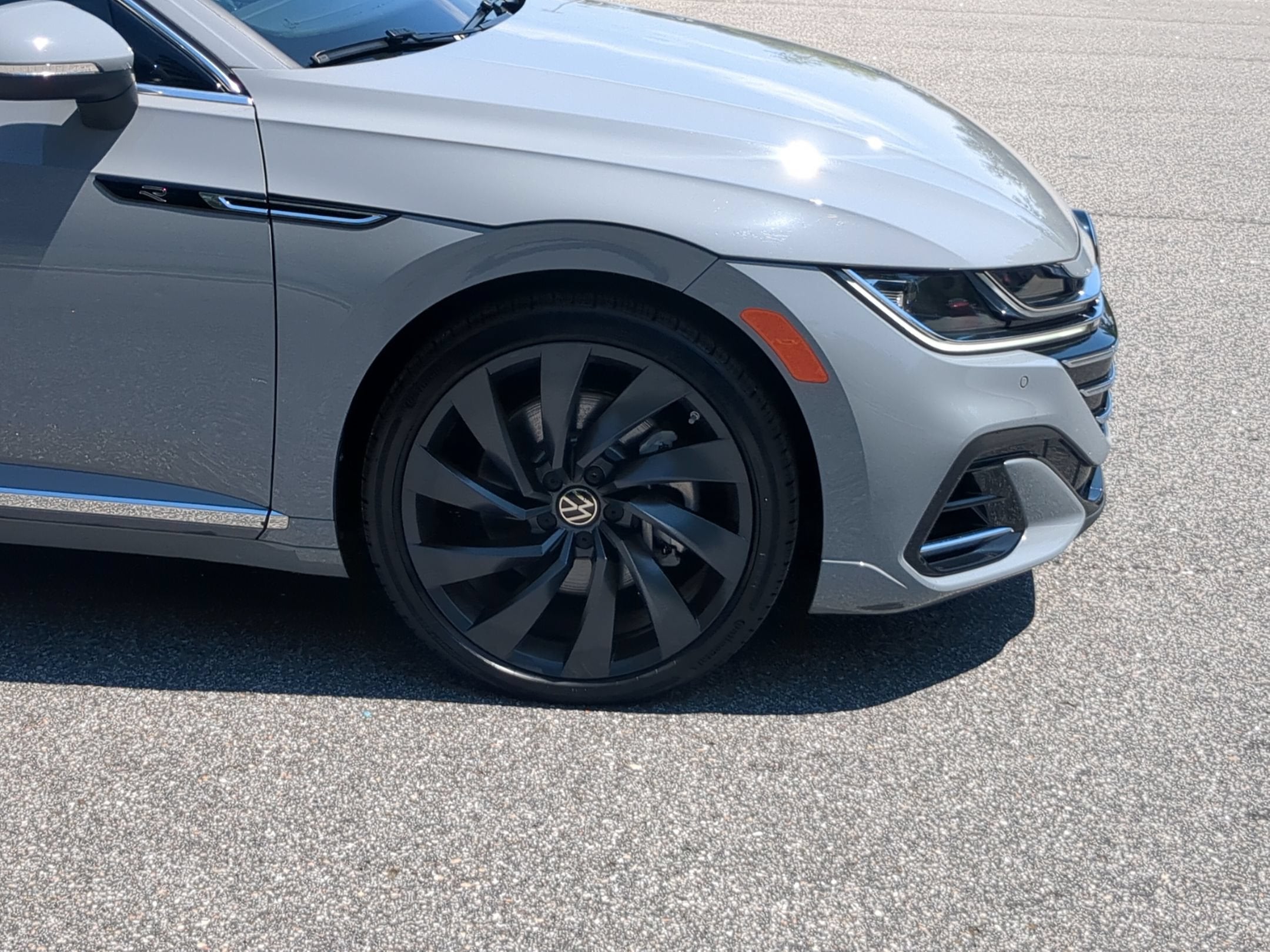 2023 Volkswagen Arteon SEL R-Line