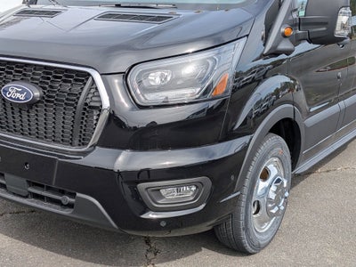 2026 Ford Transit Passenger Wagon XLT