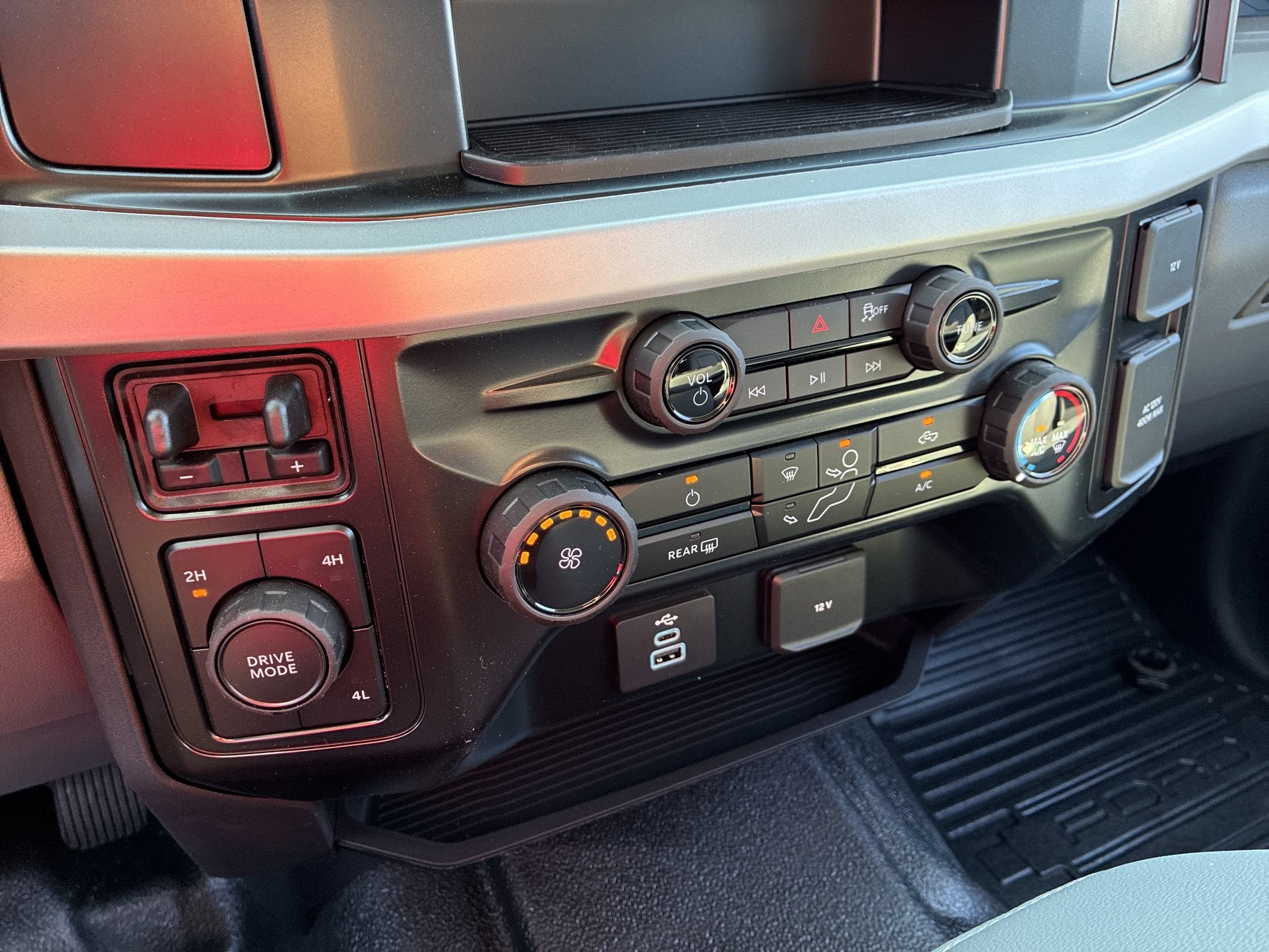 2026 Ford Super Duty F-450 DRW XL