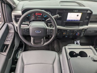 2025 Ford Super Duty F-550 DRW XL
