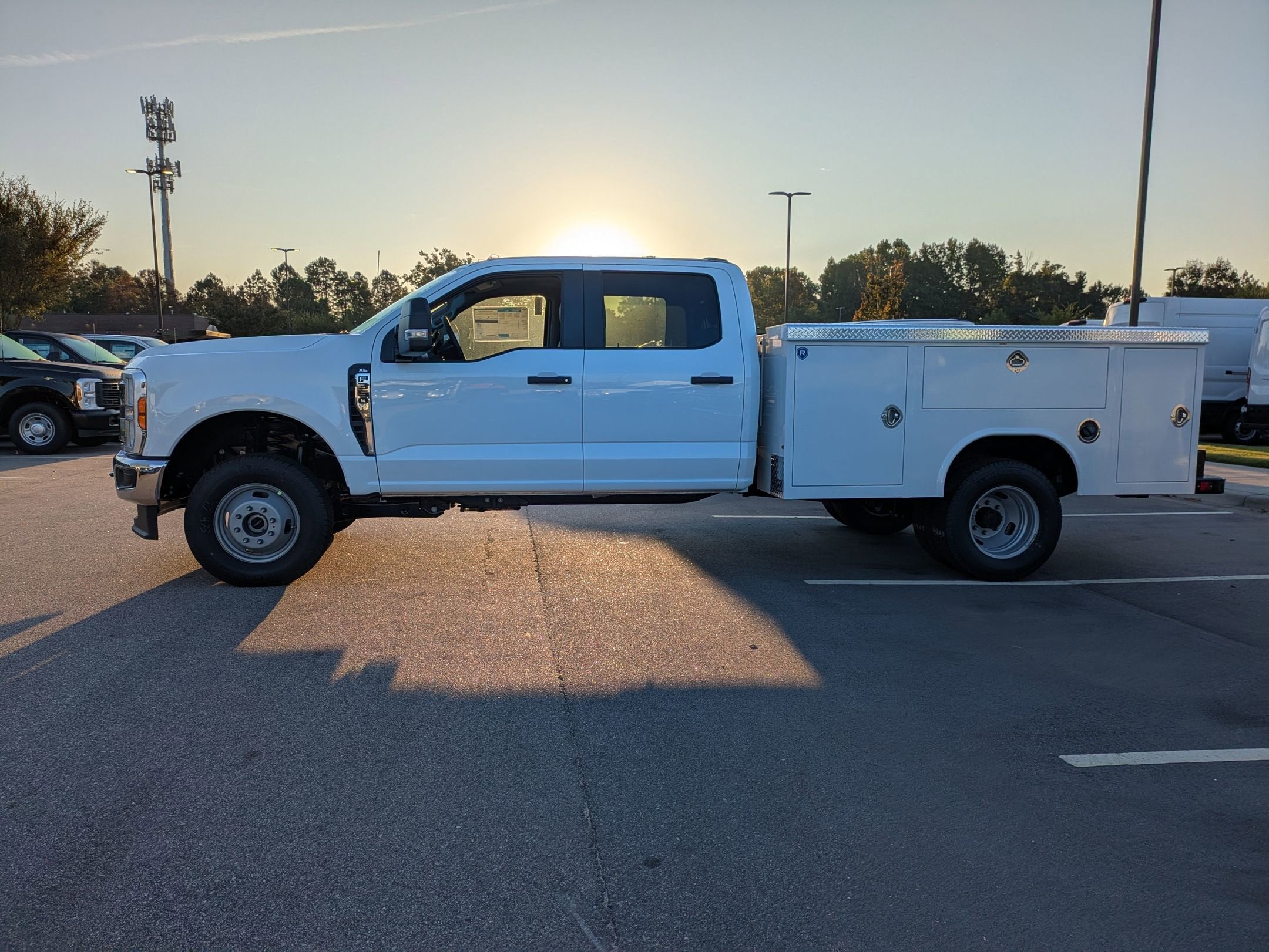2026 Ford Super Duty F-350 DRW XL