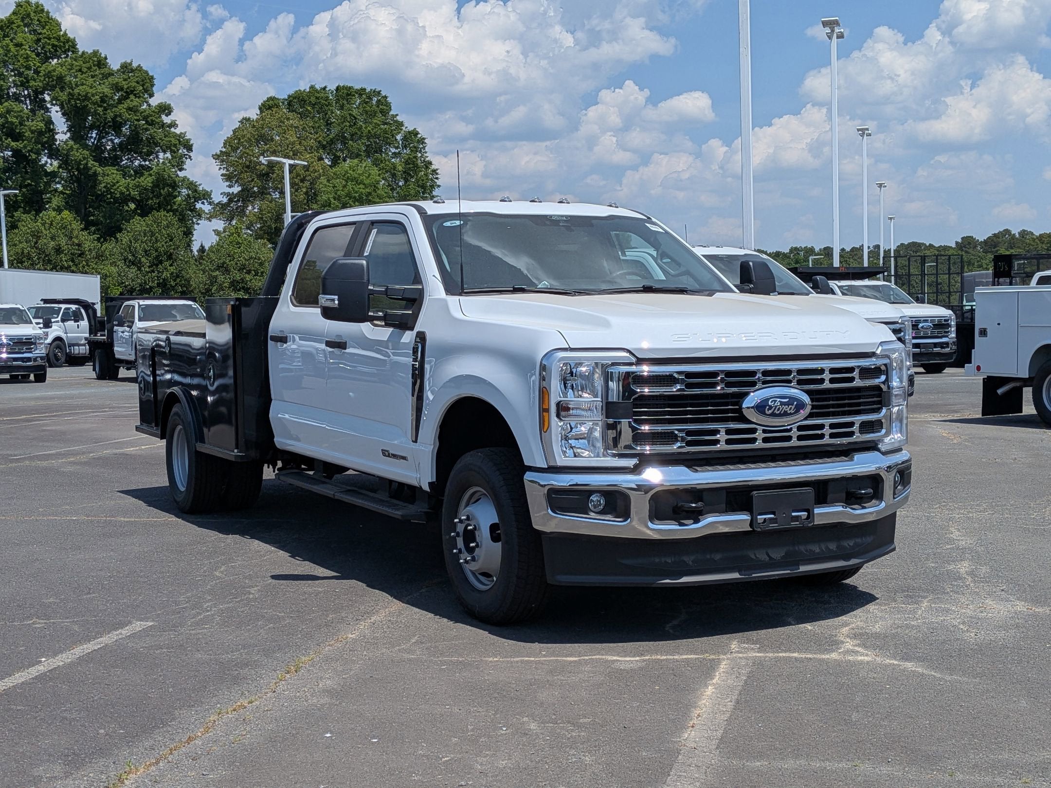 2026 Ford Super Duty F-350 DRW XL