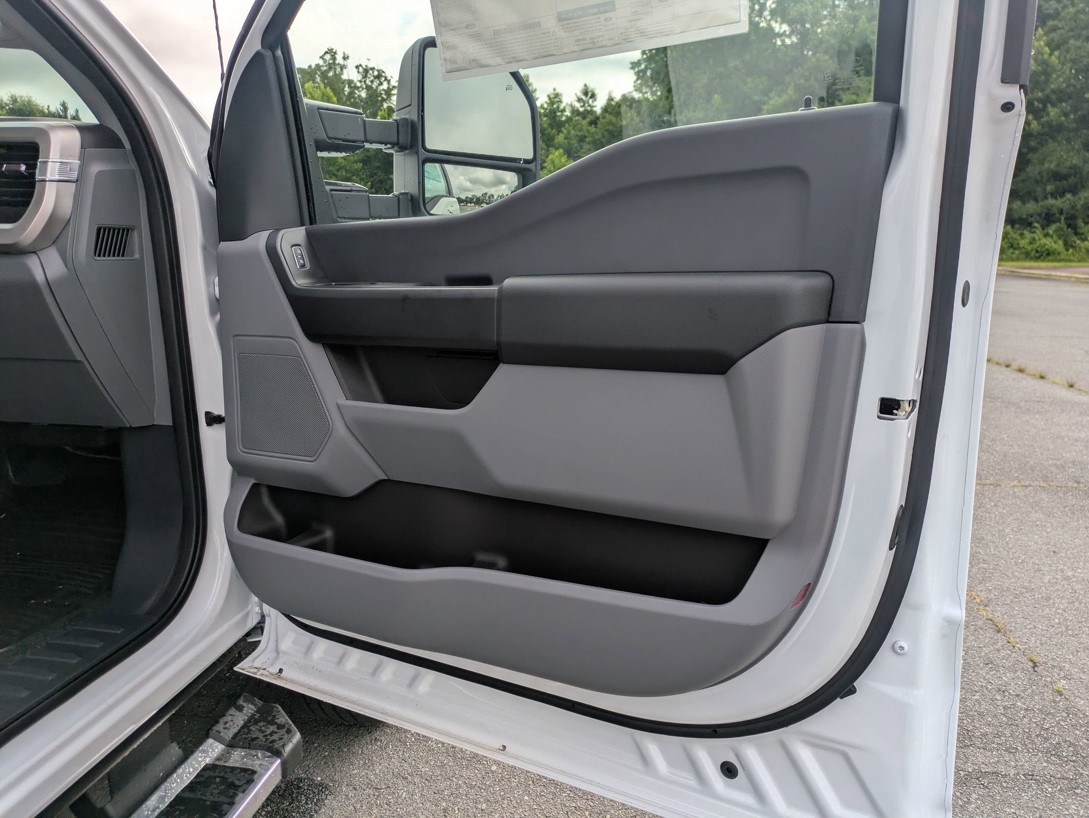 2025 Ford Super Duty F-350 DRW XL