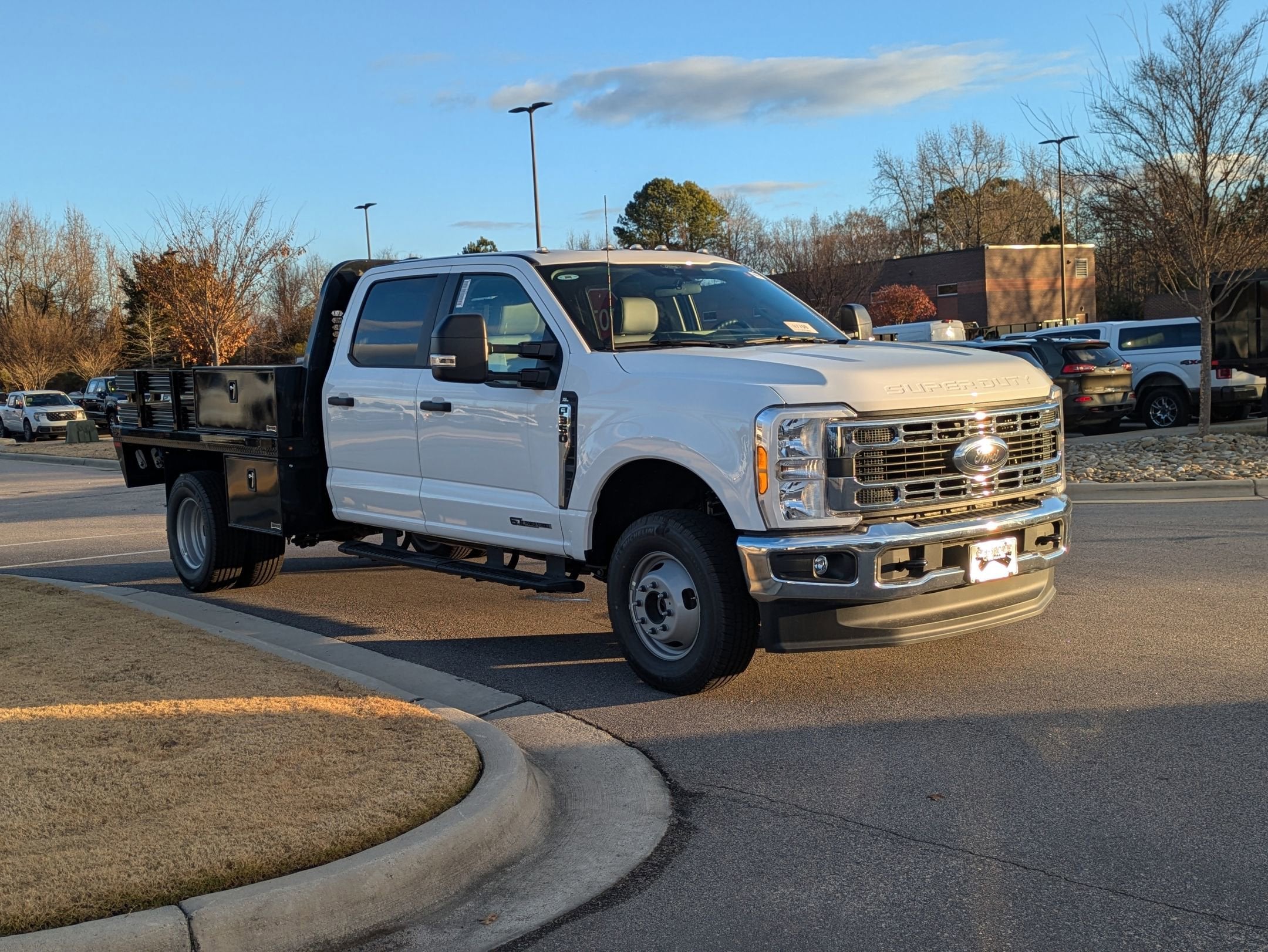 2026 Ford Super Duty F-350 DRW XL