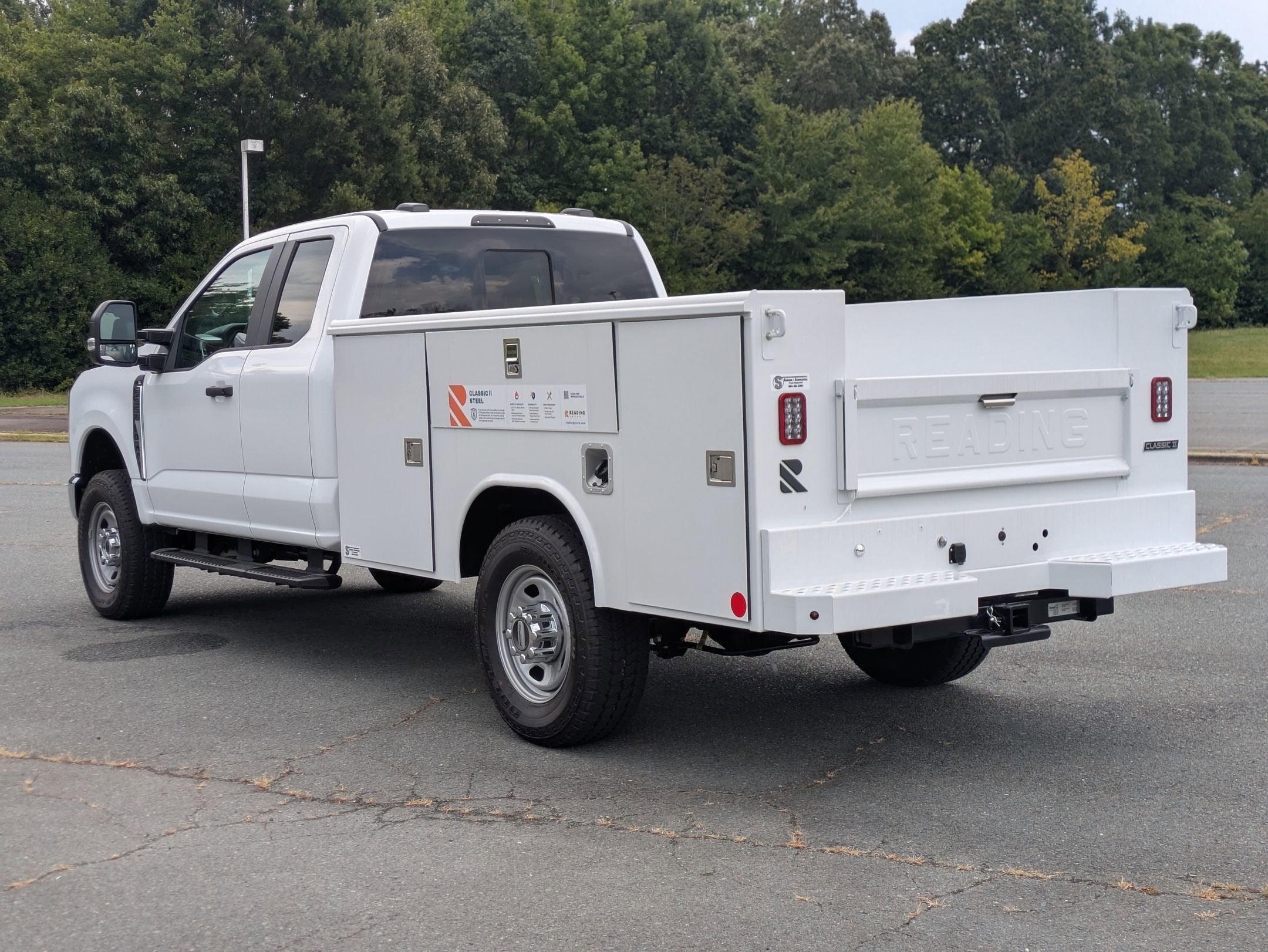 2025 Ford Super Duty F-350 SRW XL