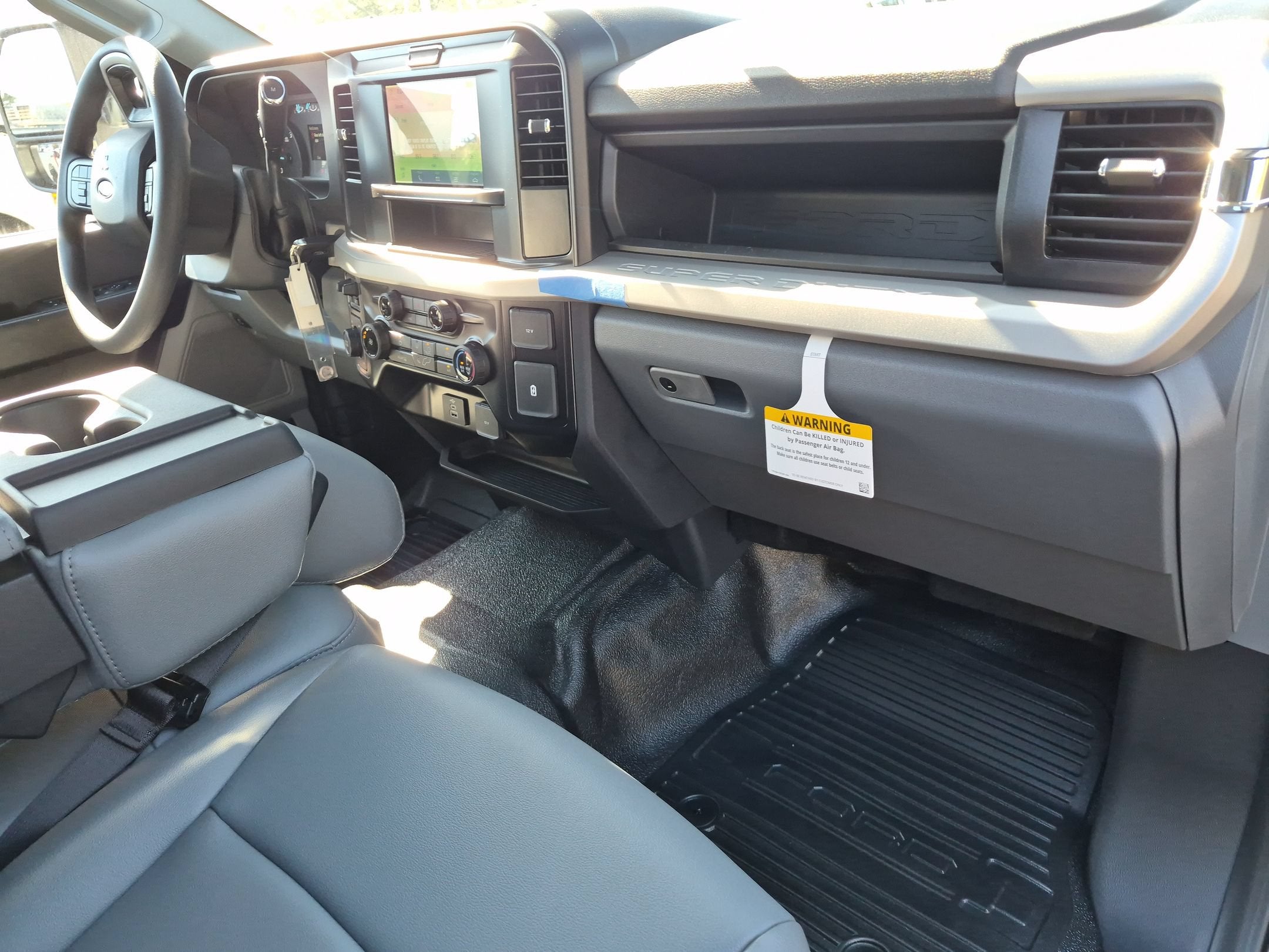 2027 Ford Super Duty F-450 DRW XL