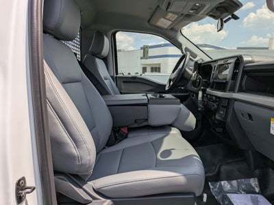2025 Ford Super Duty F-600 DRW XL