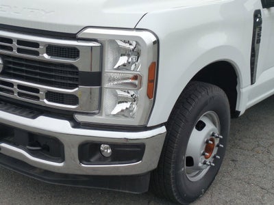 2026 Ford Super Duty F-350 DRW Base
