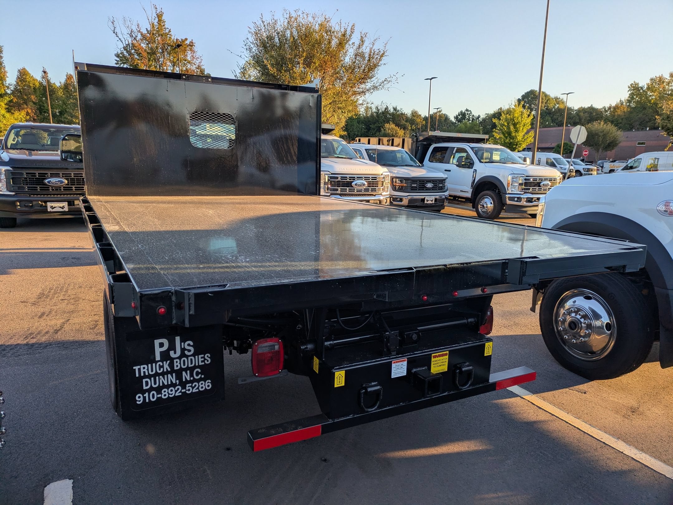 2026 Ford Super Duty F-350 DRW XL PJs 12ft Flatbed Dump