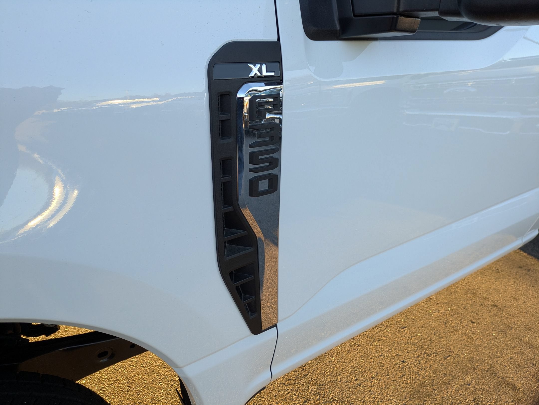 2026 Ford Super Duty F-350 DRW XL PJs 12ft Flatbed Dump
