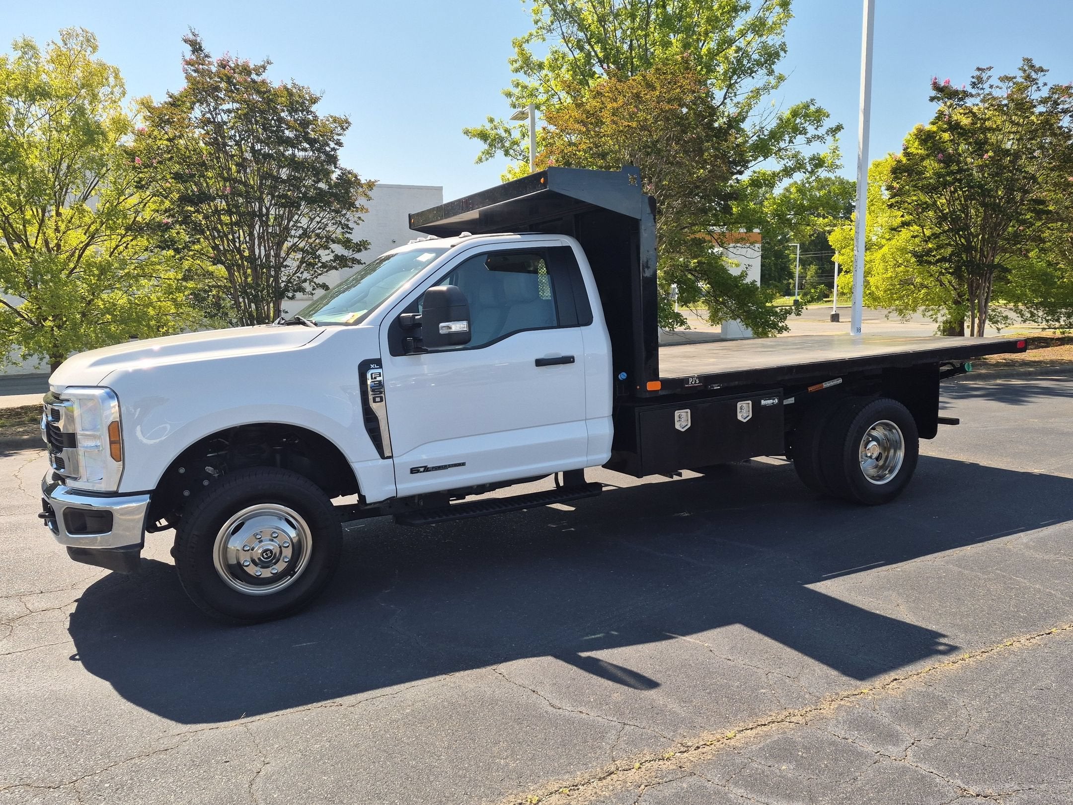 2024 Ford Super Duty F-350 DRW XL