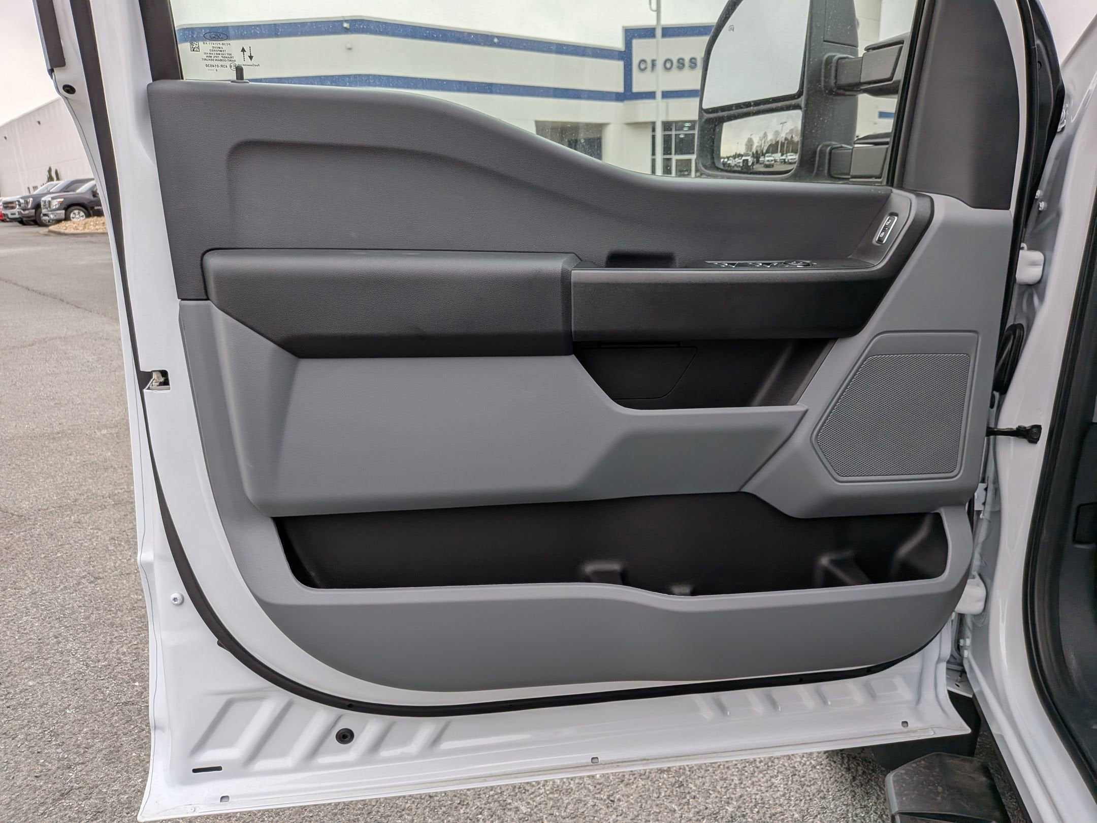 2025 Ford Super Duty F-550 DRW XL