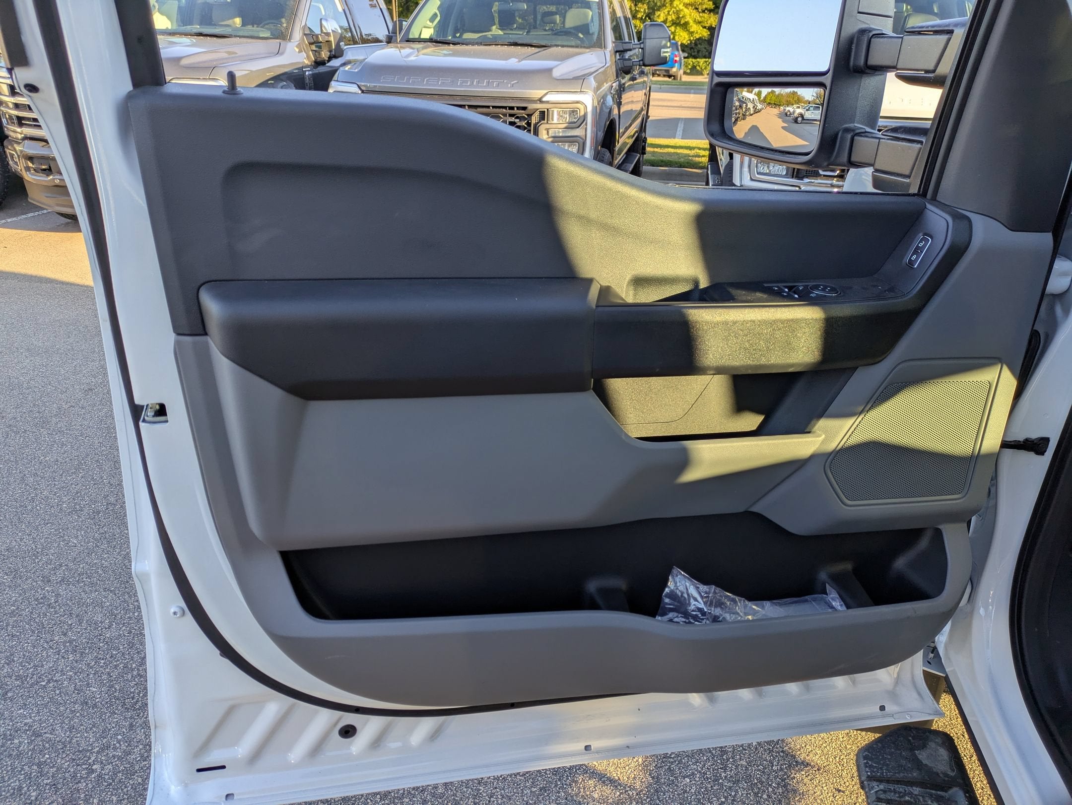 2026 Ford Super Duty F-450 DRW XL PJs 12ft Flatbed Dump