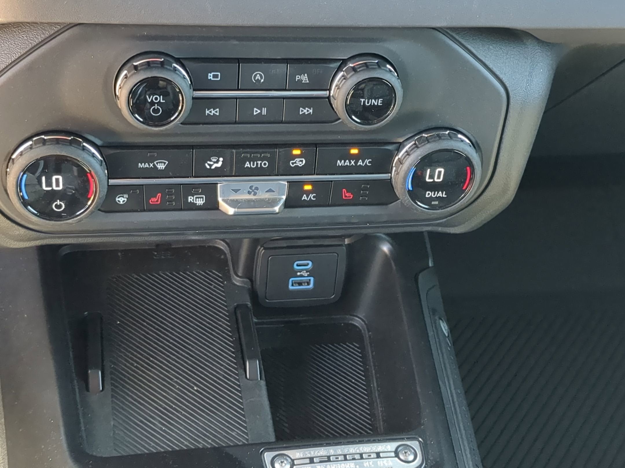 2025 Ford Bronco Outer Banks - Crossroads Courtesy Demo