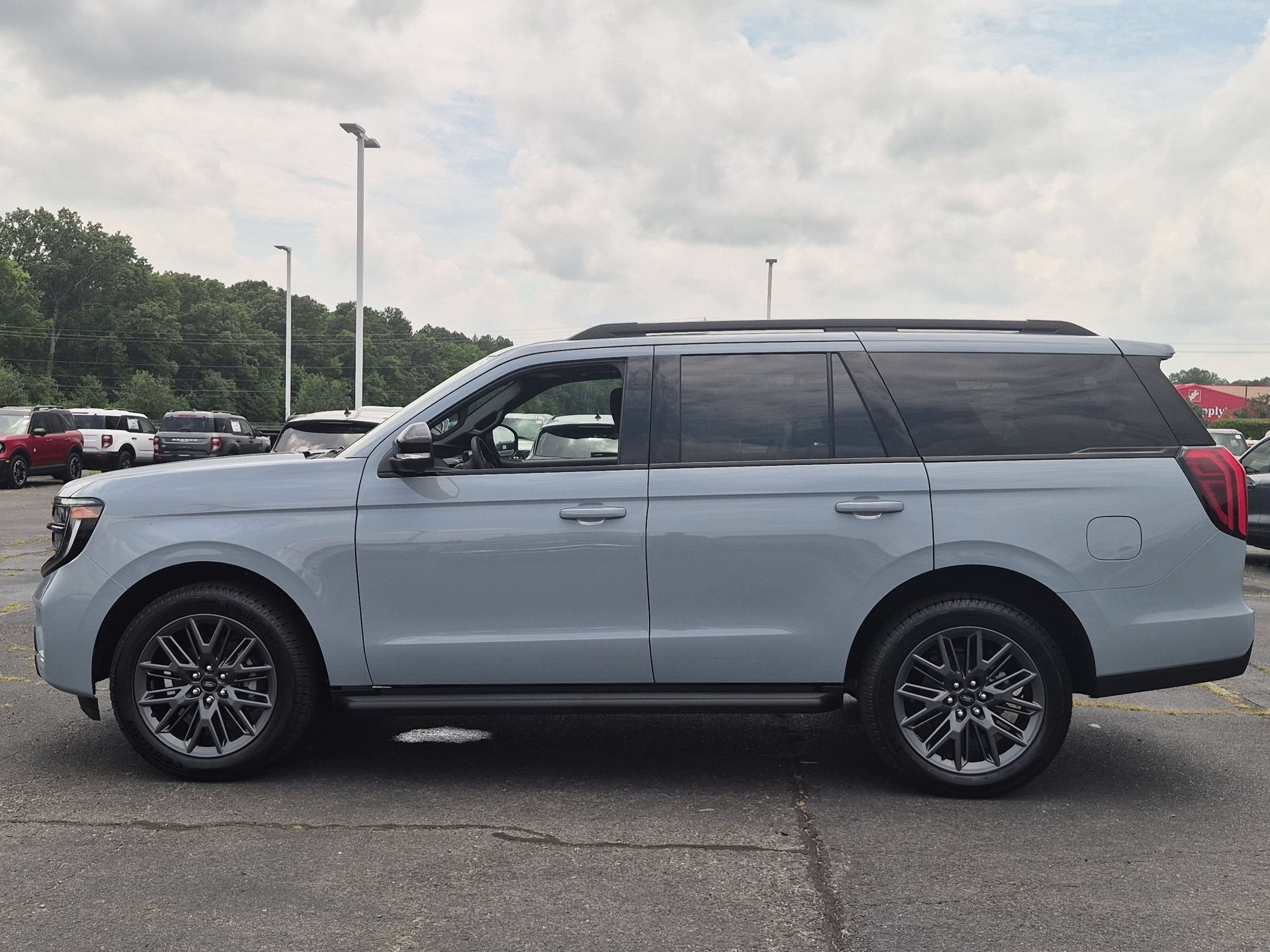 2026 Ford Expedition Platinum
