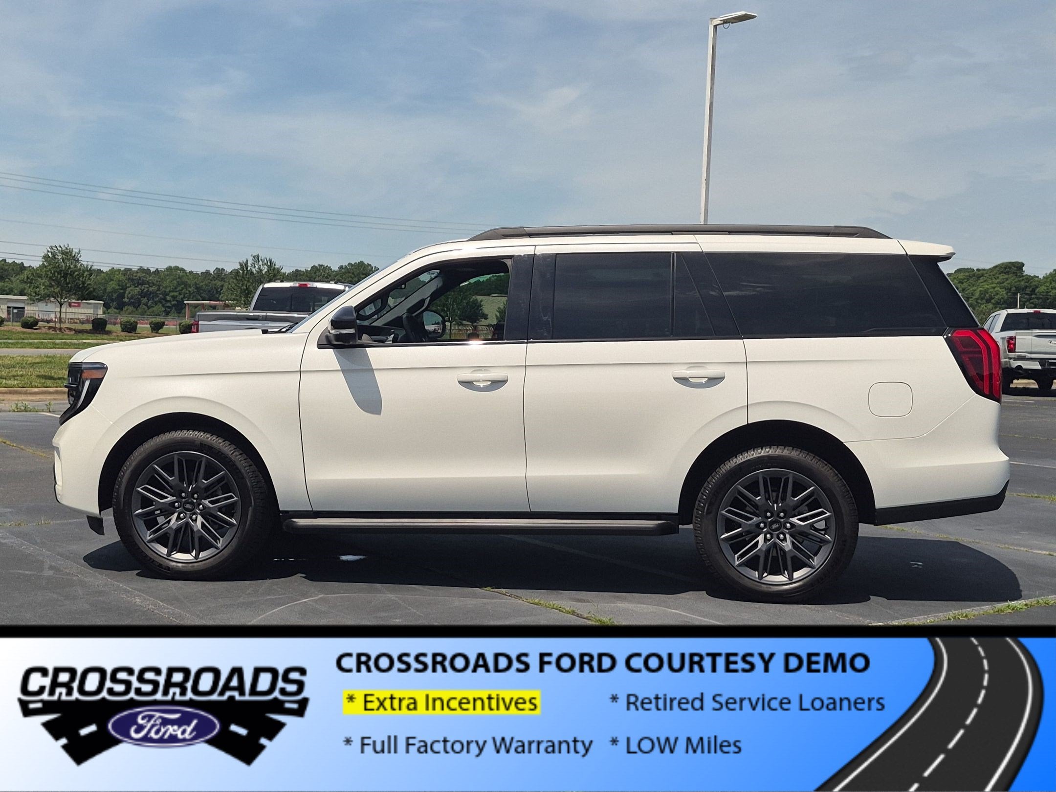 2026 Ford Expedition Platinum - Crossroads Courtesy Demo
