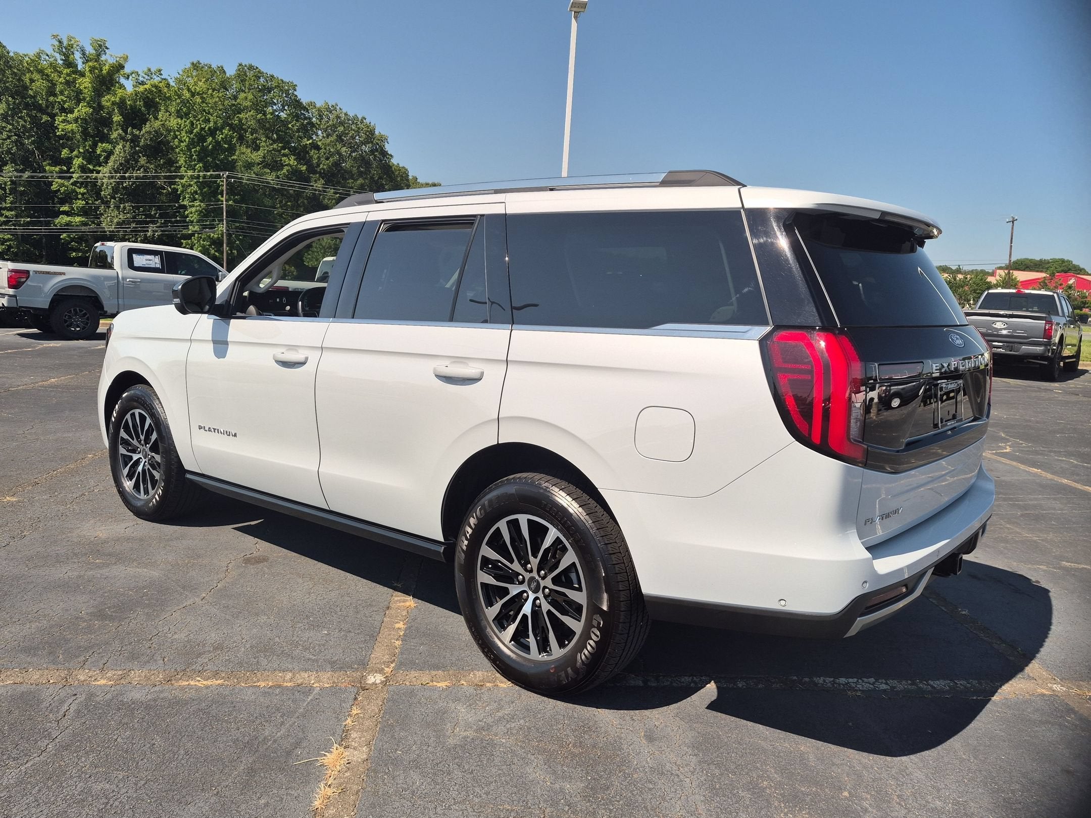 2025 Ford Expedition Platinum