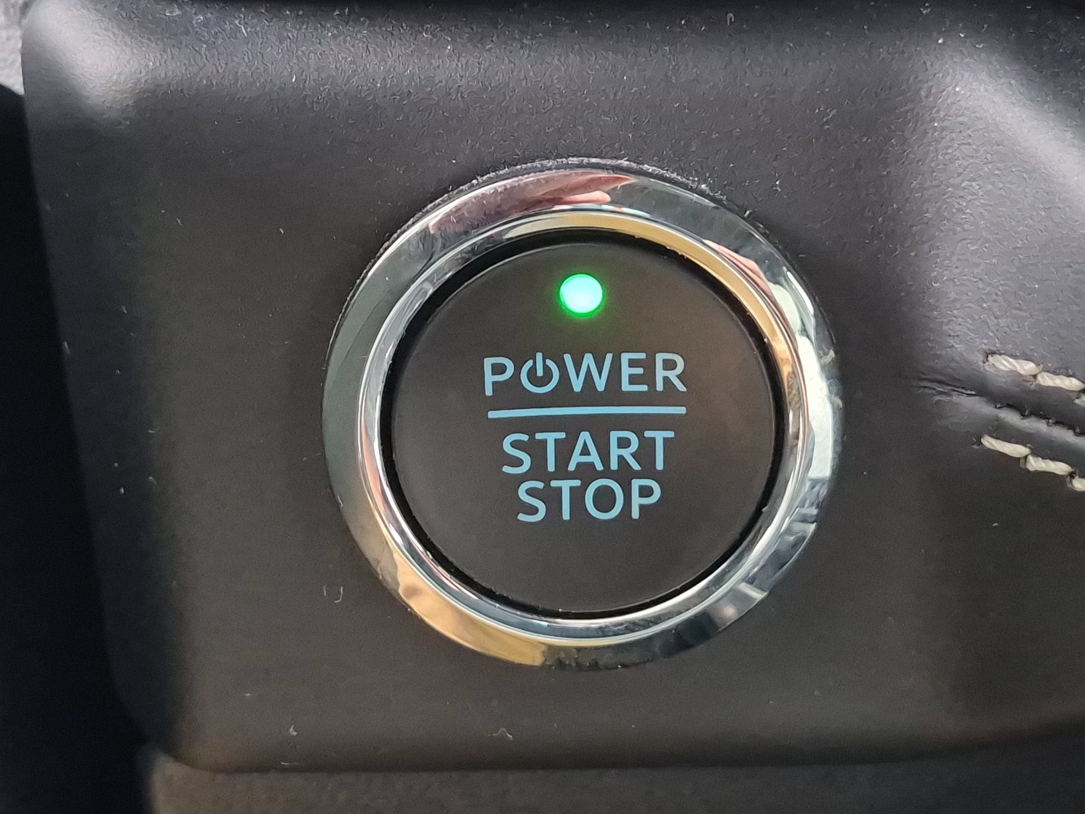 2025 Ford F-150 Lightning Platinum