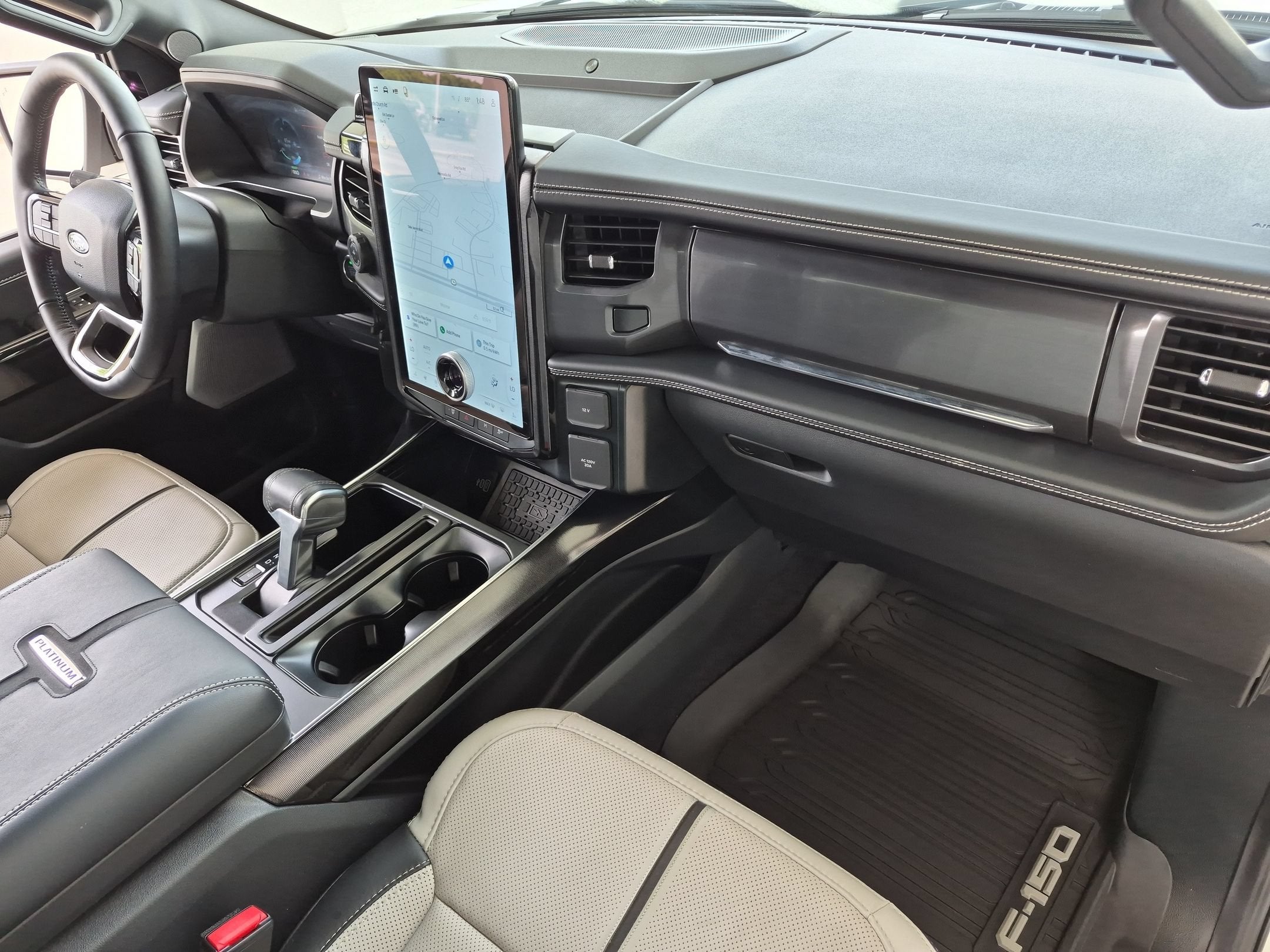 2025 Ford F-150 Lightning Platinum