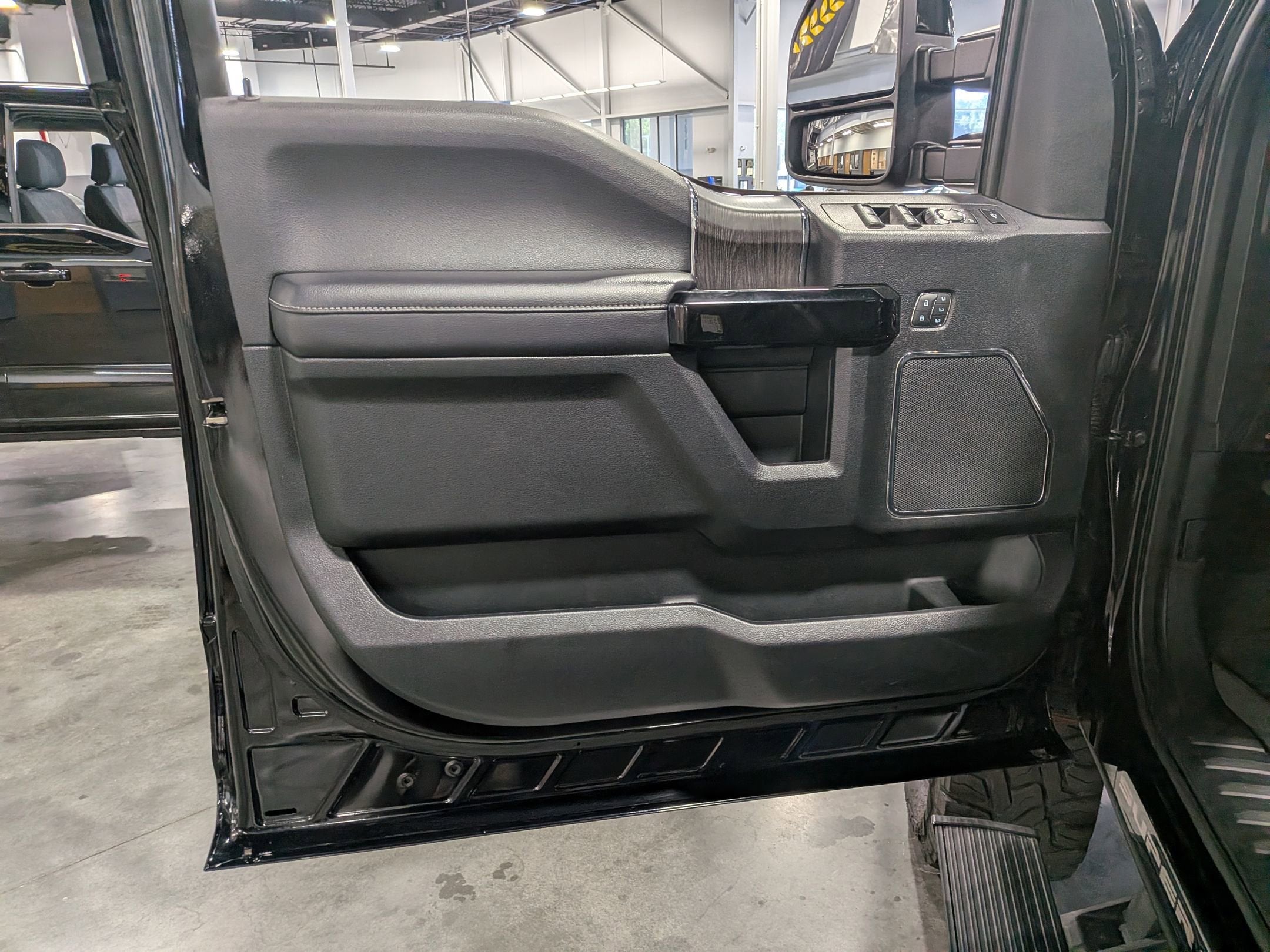 2021 Ford Super Duty F-250 SRW LARIAT