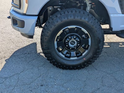 2026 Ford Super Duty F-350 SRW LARIAT