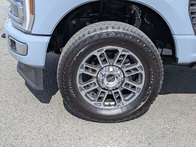 2025 Ford Super Duty F-350 SRW Platinum