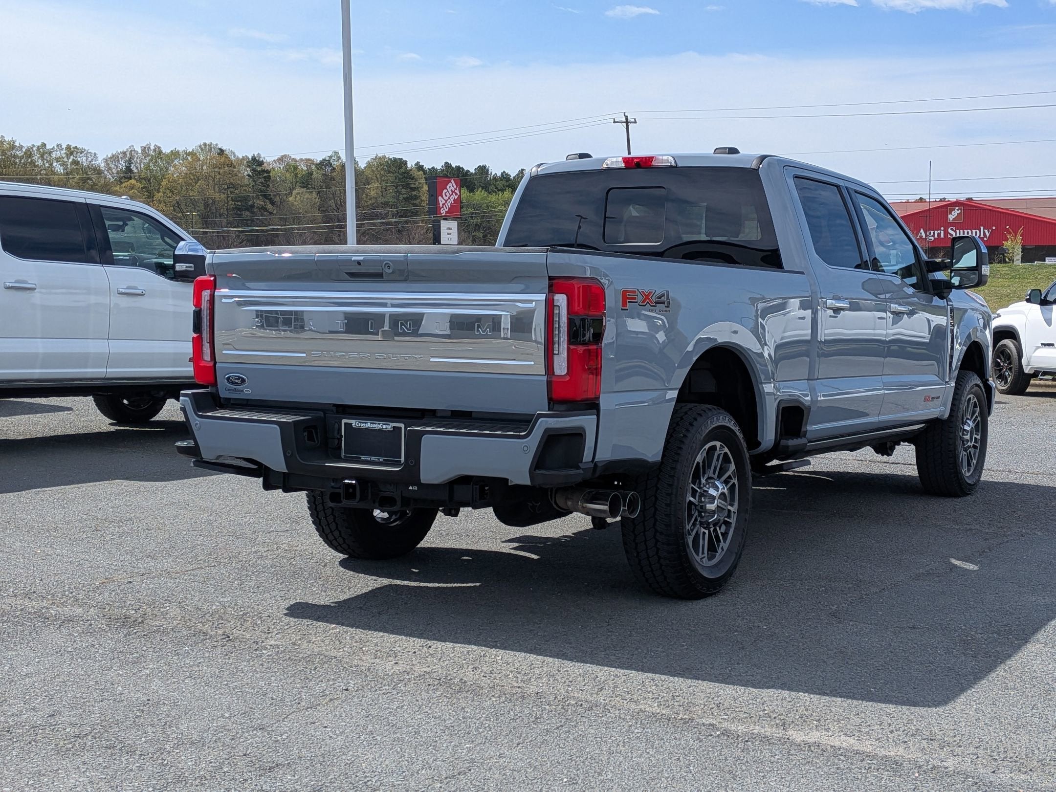 2025 Ford Super Duty F-350 SRW Platinum