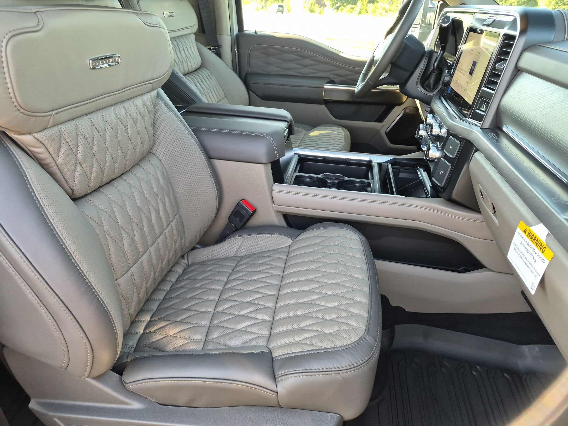 2026 Ford Super Duty F-350 SRW Platinum