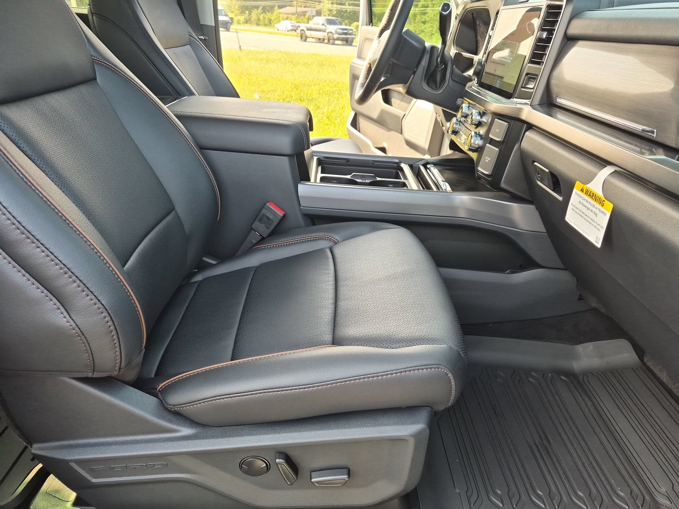 2026 Ford Super Duty F-350 SRW LARIAT