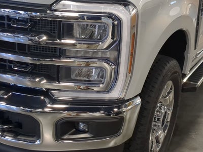 2026 Ford Super Duty F-350 SRW LARIAT