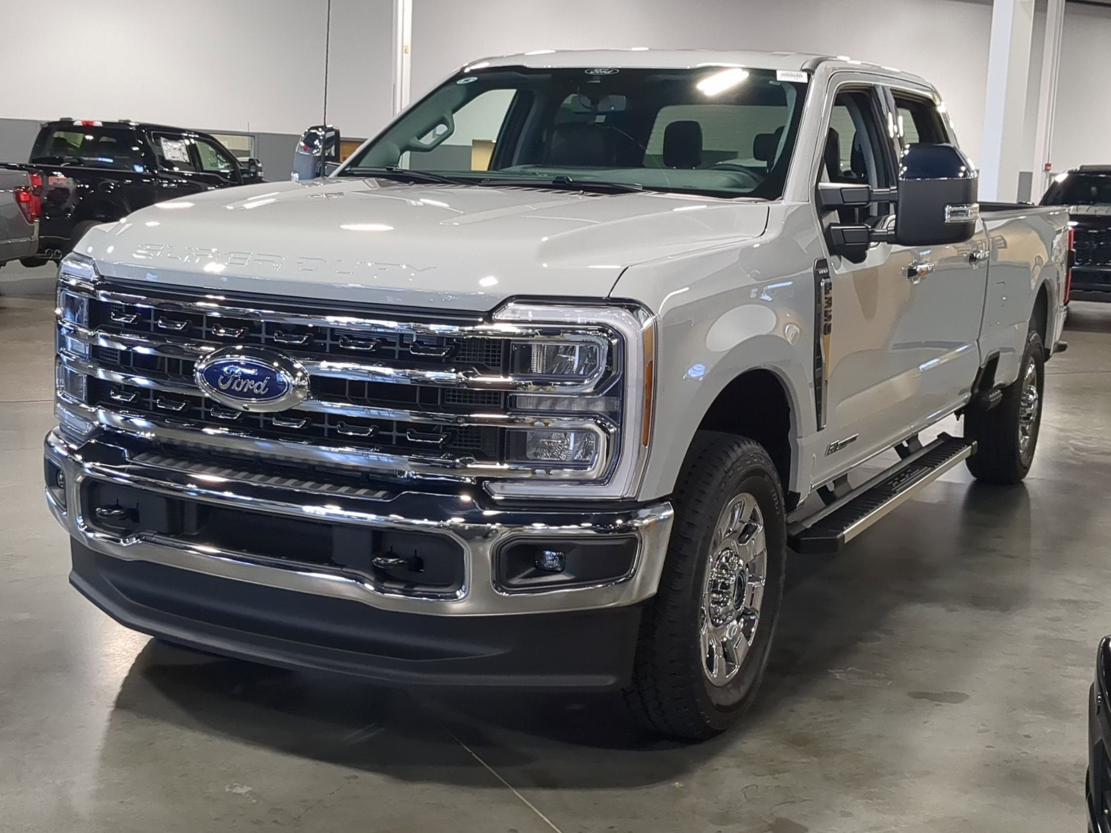 2026 Ford Super Duty F-350 SRW LARIAT