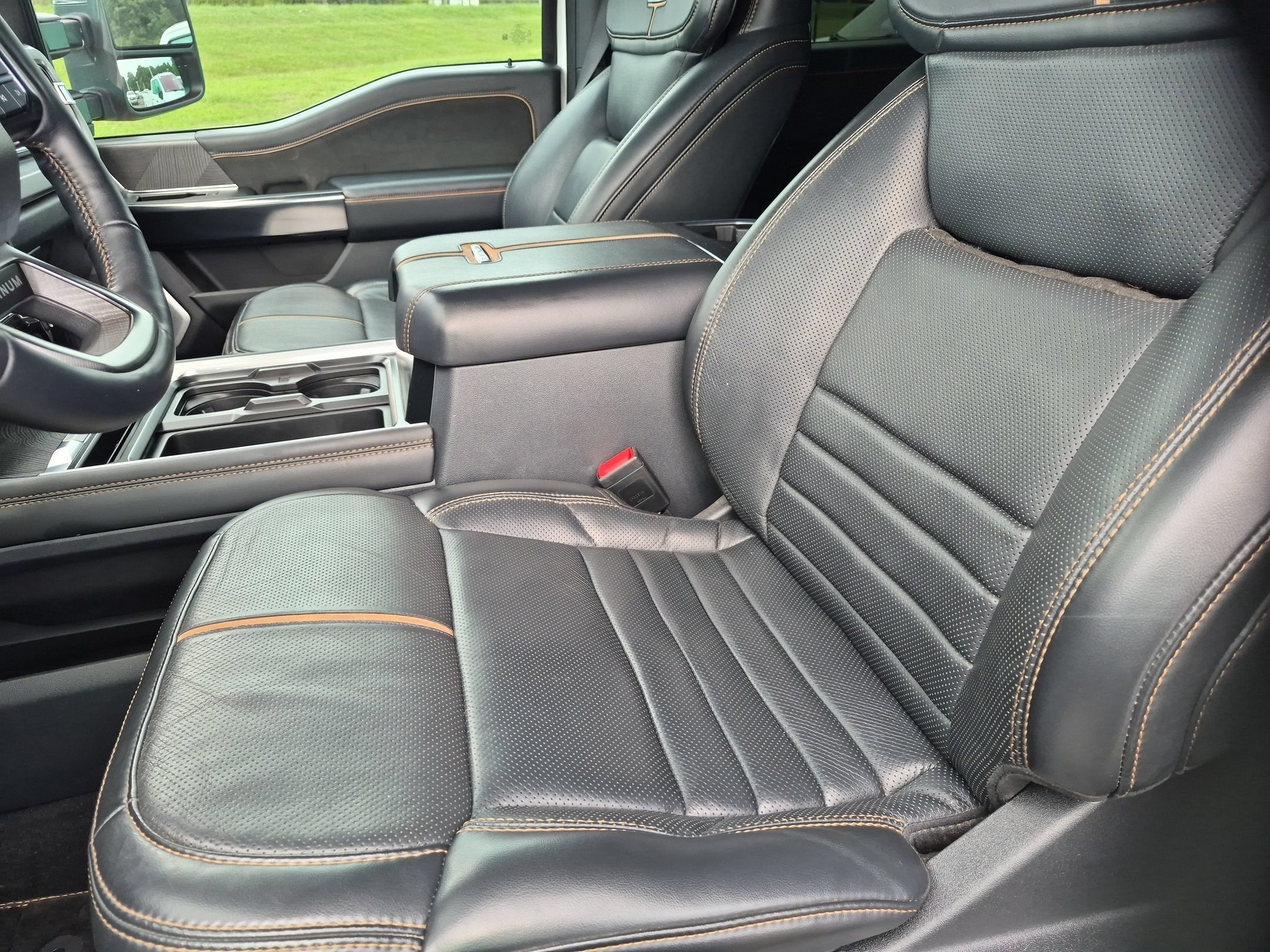 2023 Ford Super Duty F-350 SRW Platinum