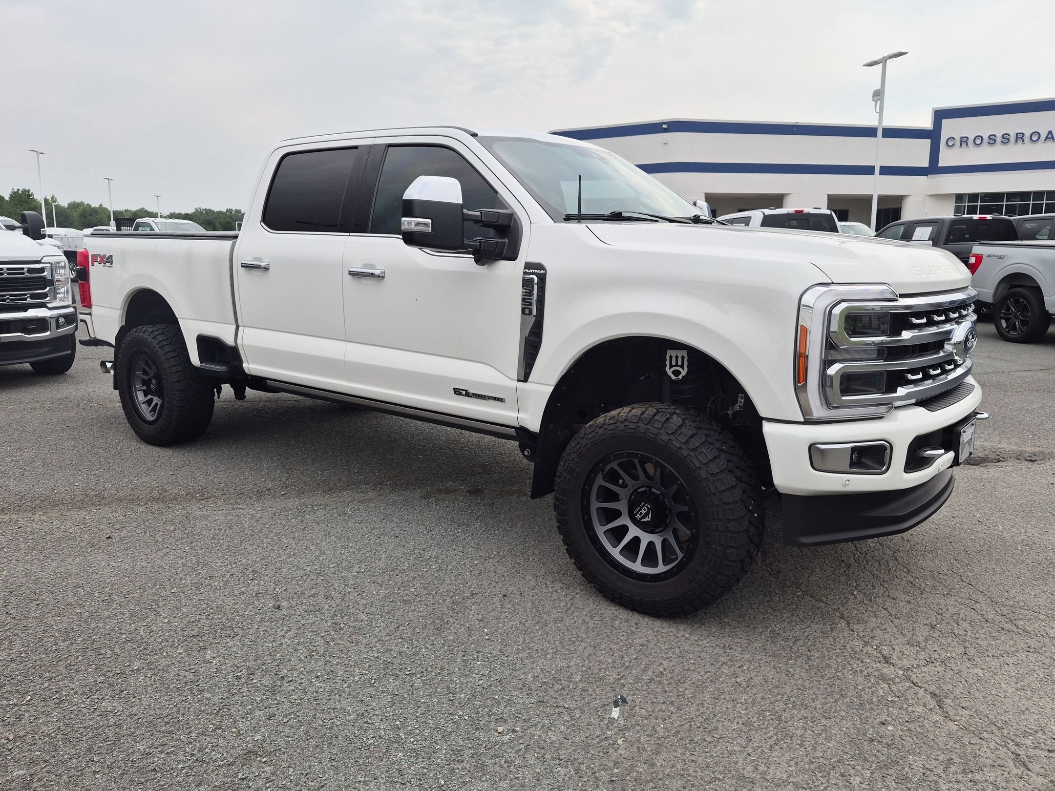2023 Ford Super Duty F-350 SRW Platinum