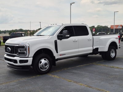 2025 Ford Super Duty F-350 DRW Platinum