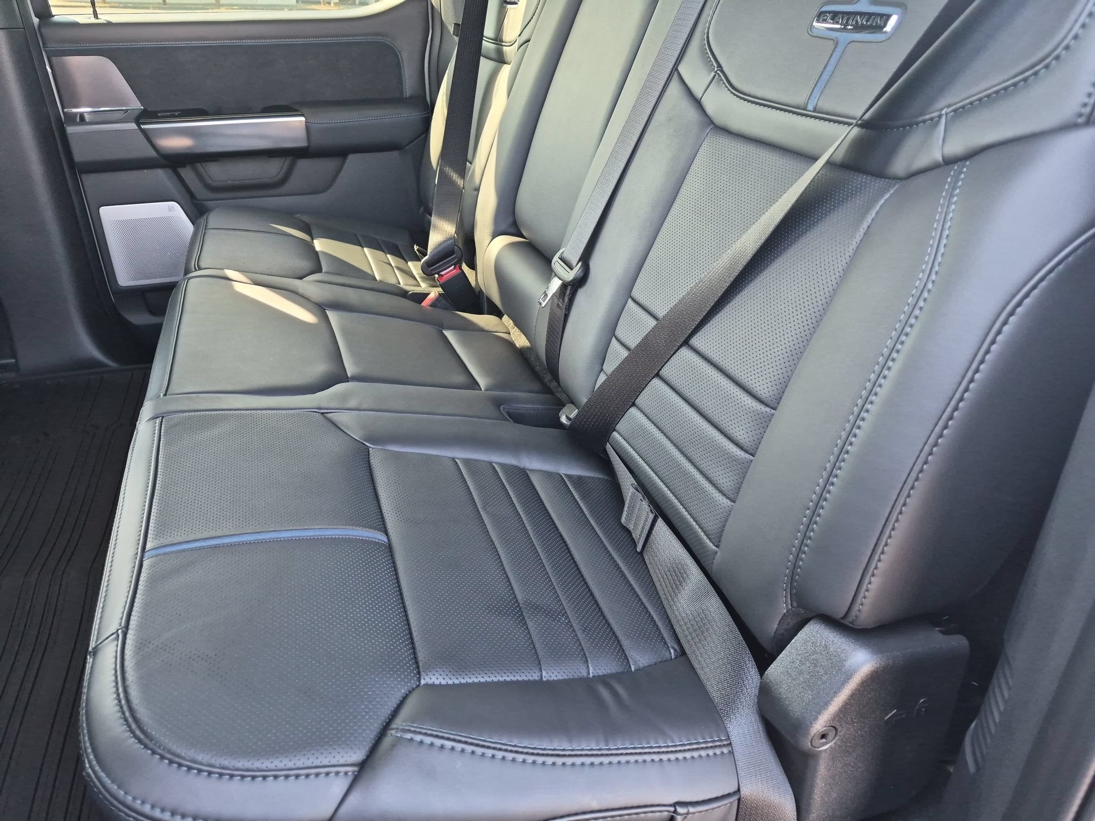 2026 Ford Super Duty F-350 DRW Platinum