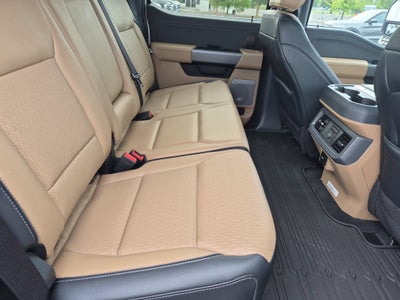 2026 Ford Super Duty F-350 DRW LARIAT