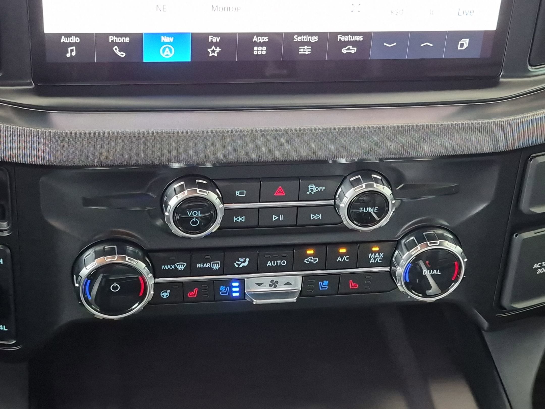 2026 Ford Super Duty F-350 DRW Platinum