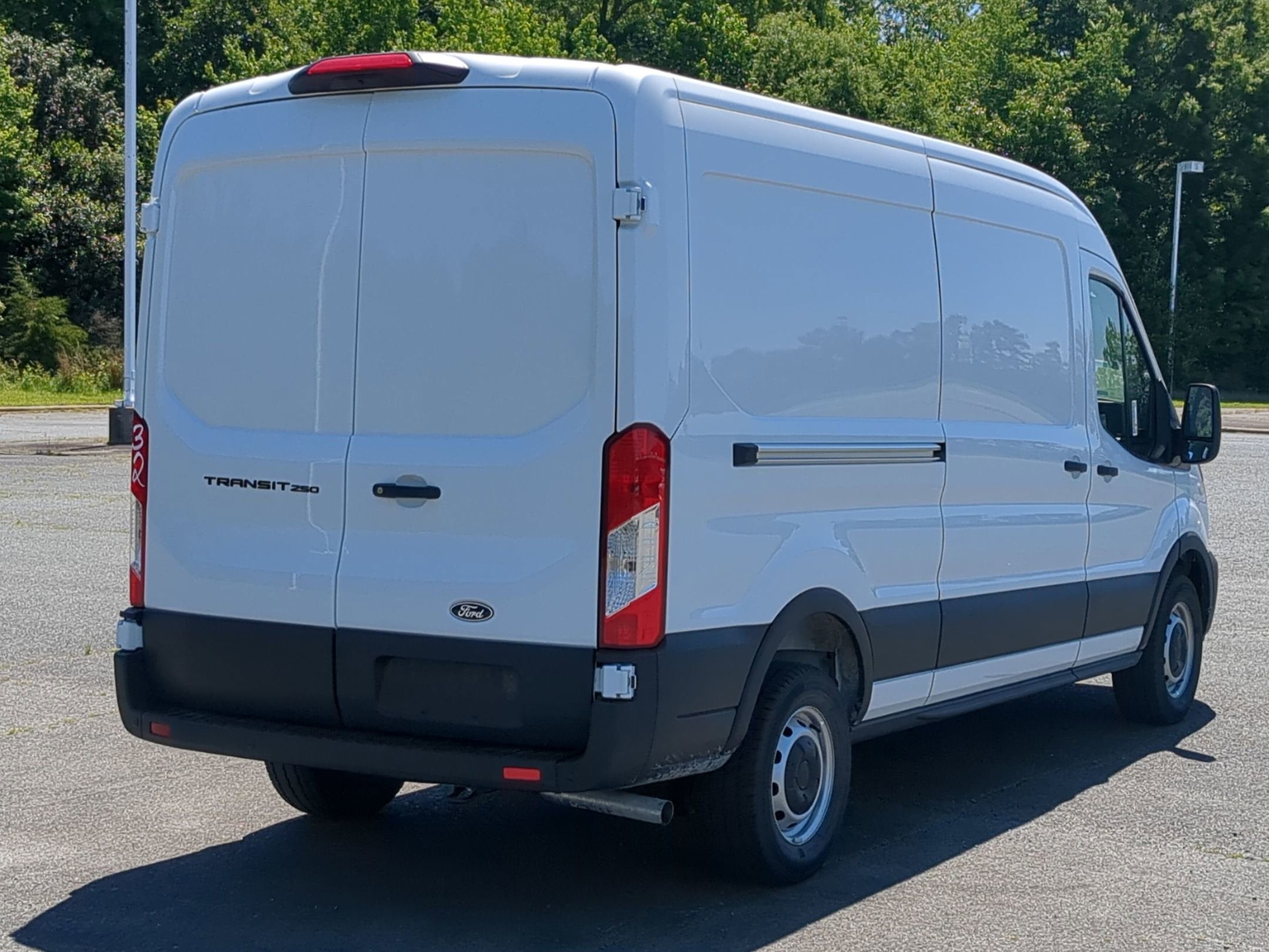 2026 Ford Transit Cargo Van Base