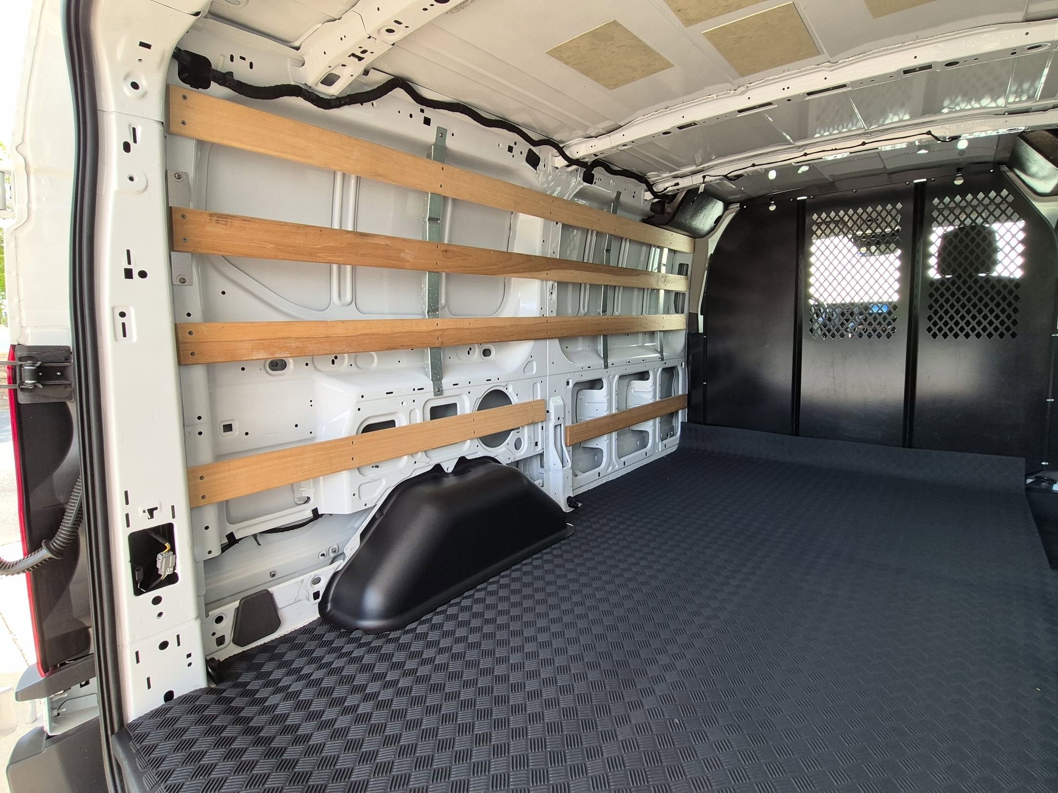 2024 Ford Transit Cargo Van Base