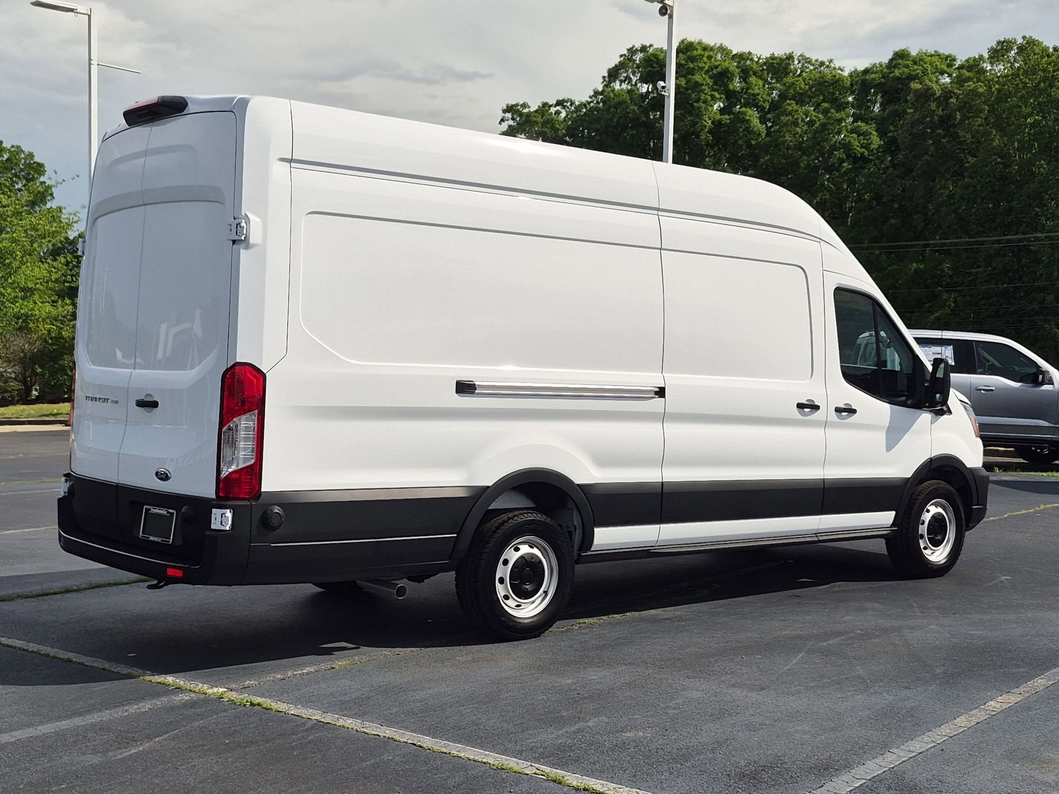 2025 Ford Transit Cargo Van Base