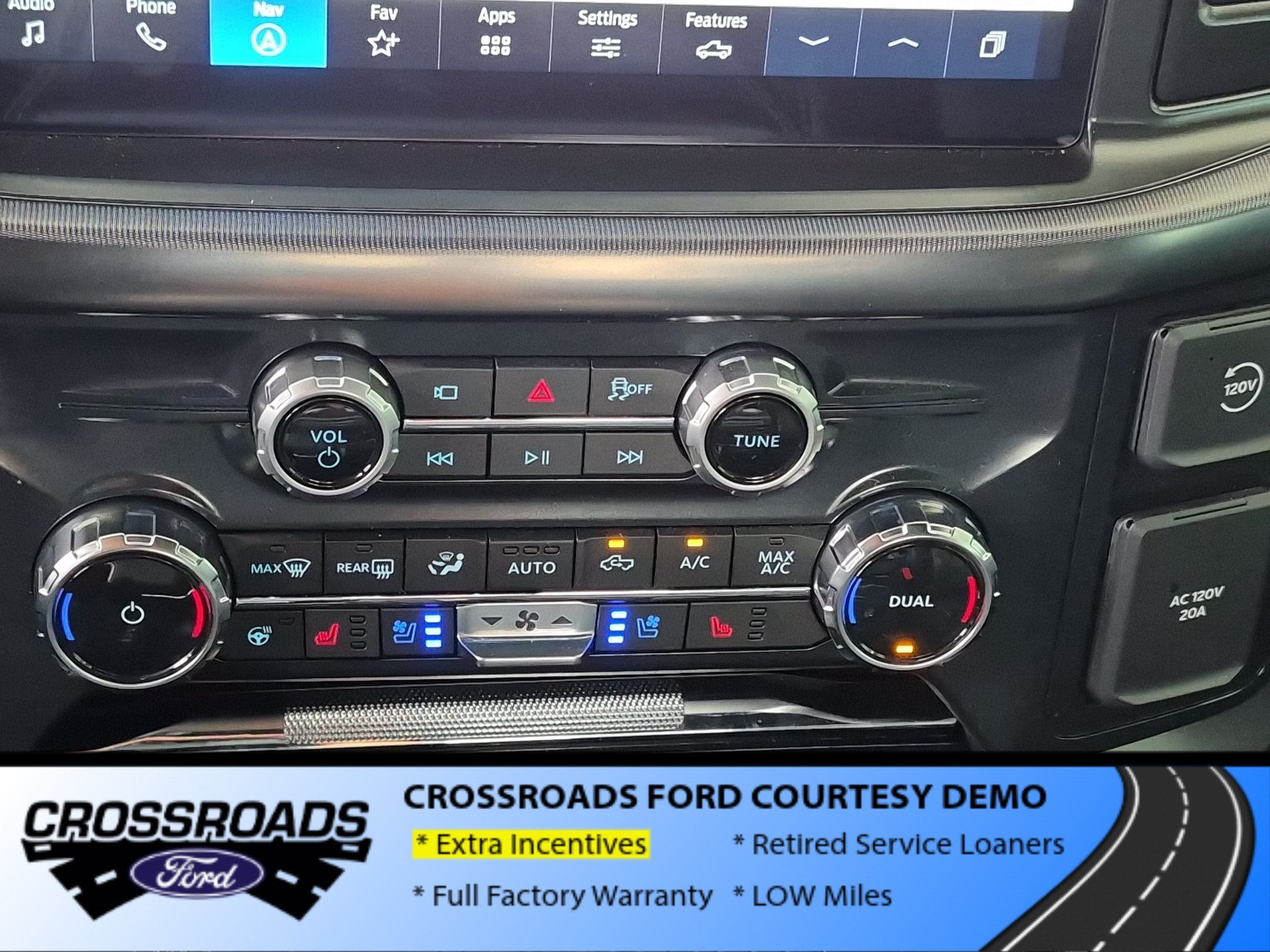 2026 Ford F-150 LARIAT - Crossroads Courtesy Demo