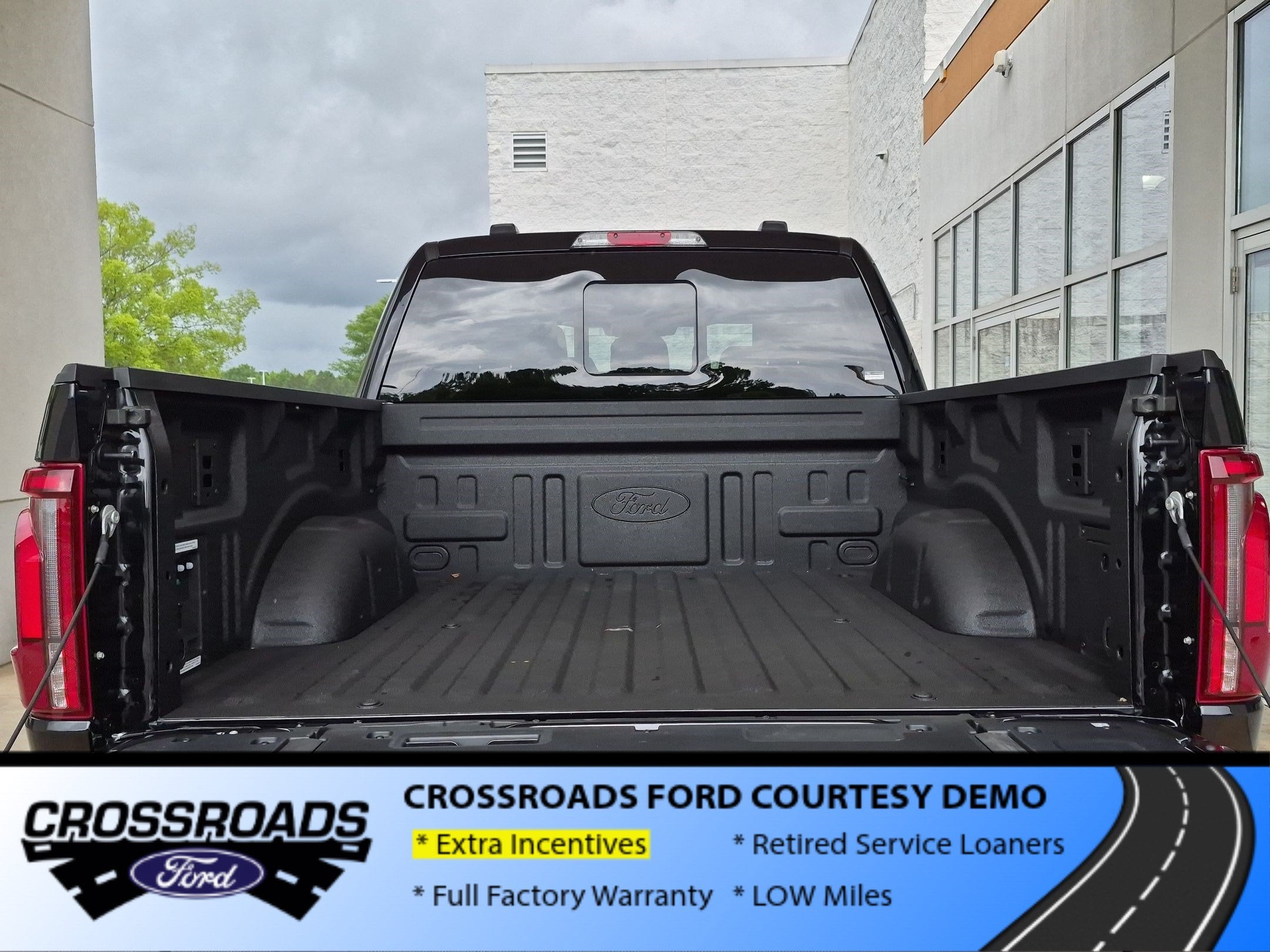 2026 Ford F-150 LARIAT - Crossroads Courtesy Demo