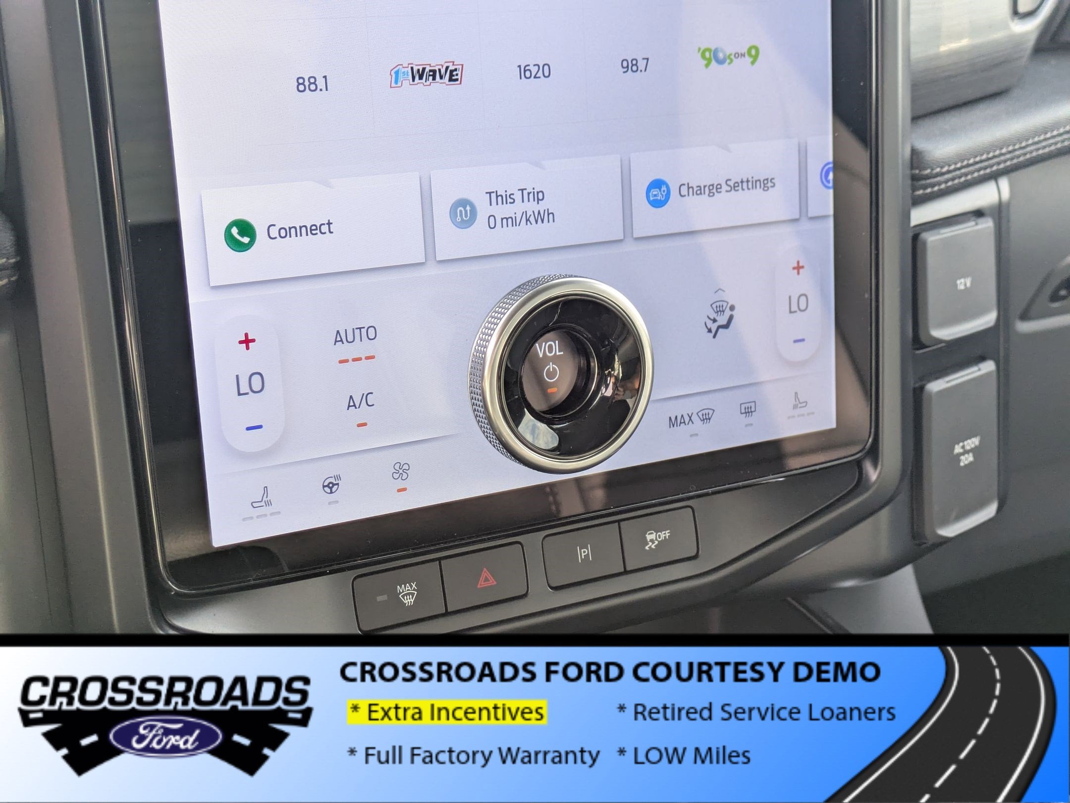 2025 Ford F-150 Lightning Flash - Crossroads Courtesy Demo