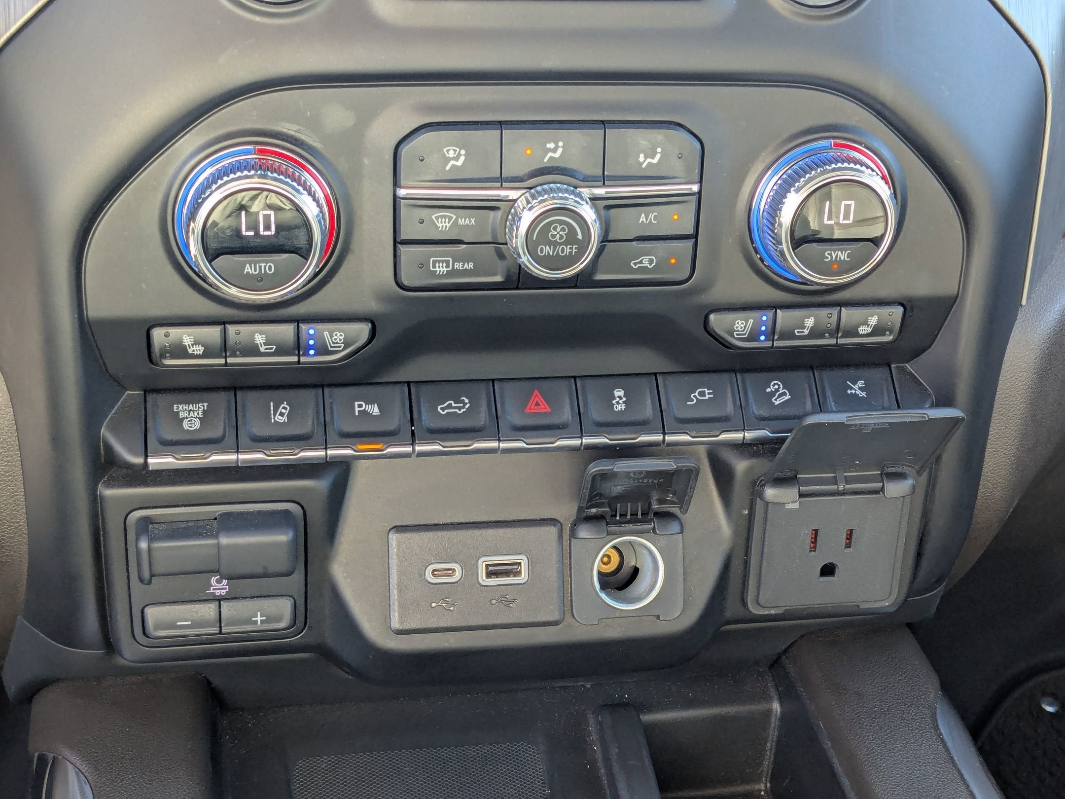 2023 GMC Sierra 2500HD Denali