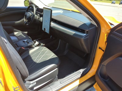 2023 Ford Mustang Mach-E California Route 1