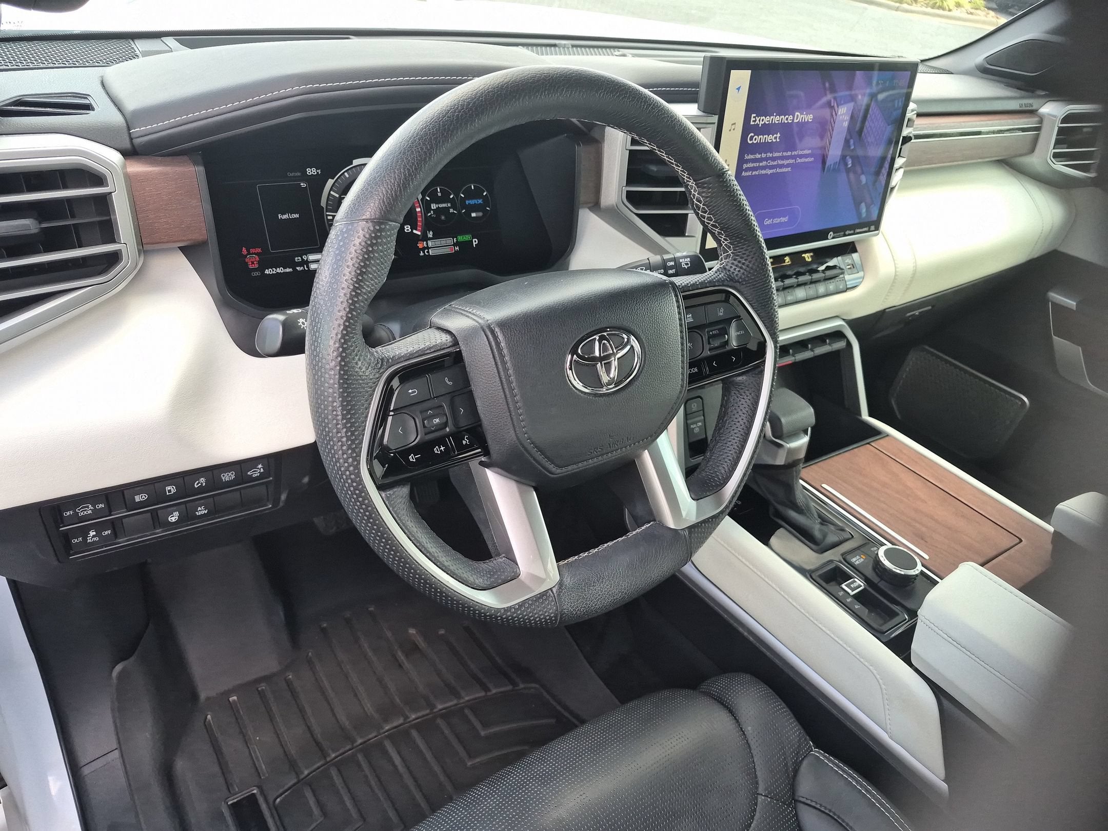 2024 Toyota Sequoia Capstone
