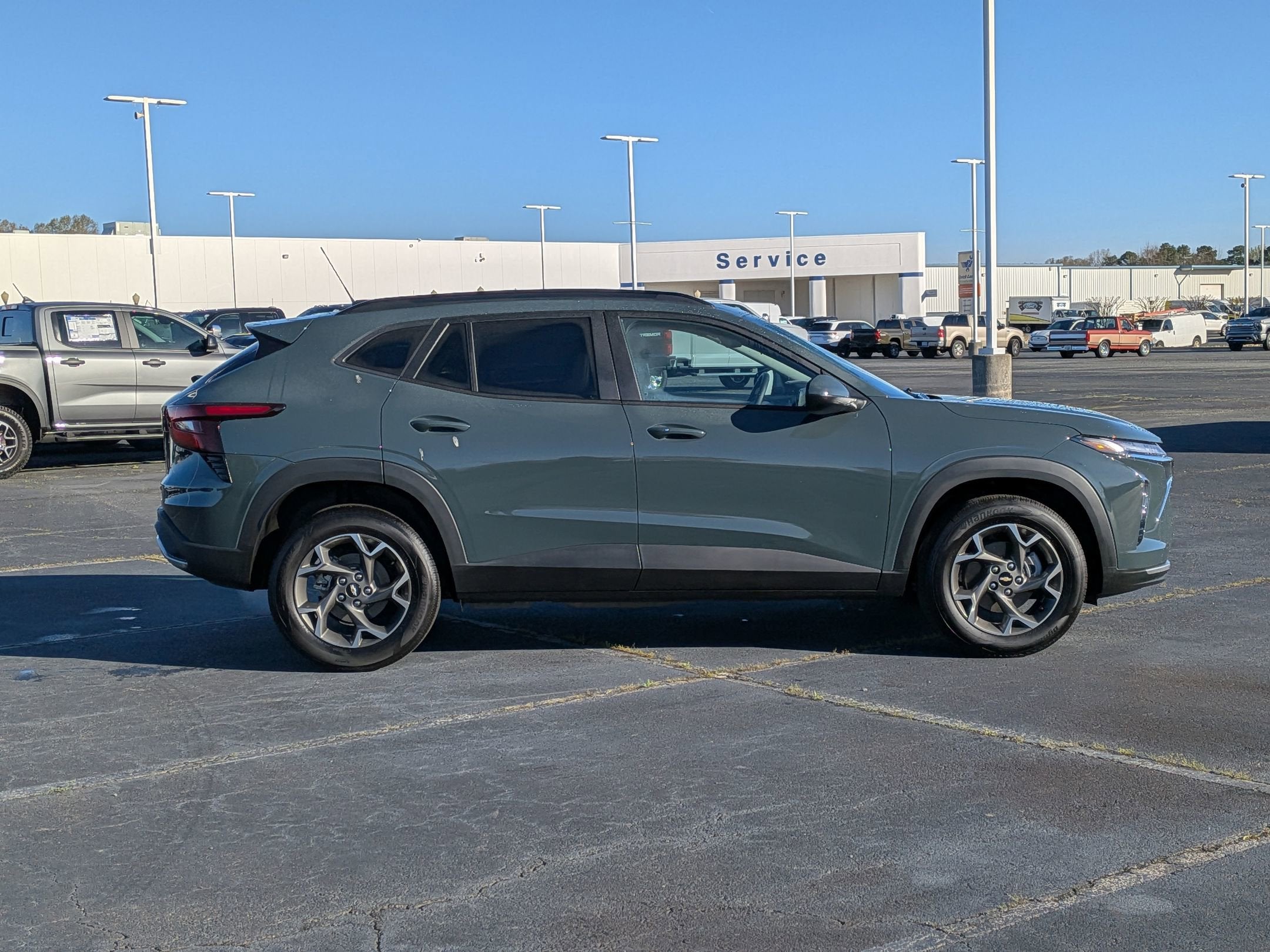 2025 Chevrolet Trax LT