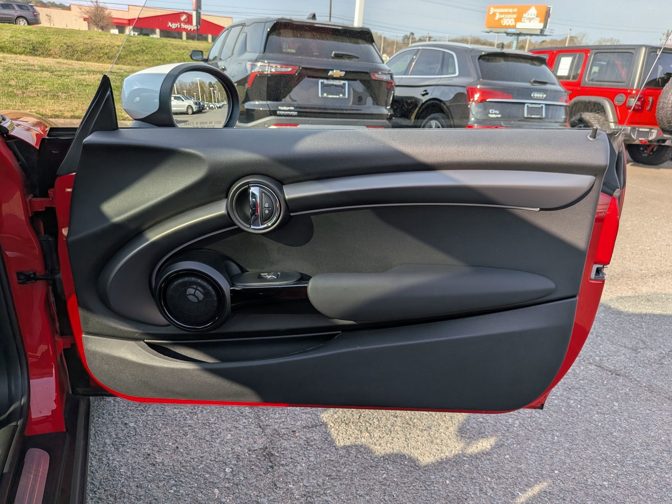 2023 MINI Hardtop 2 Door Cooper SE Signature