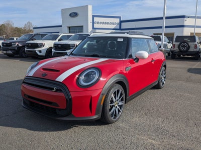 2023 MINI Hardtop 2 Door Cooper SE Signature