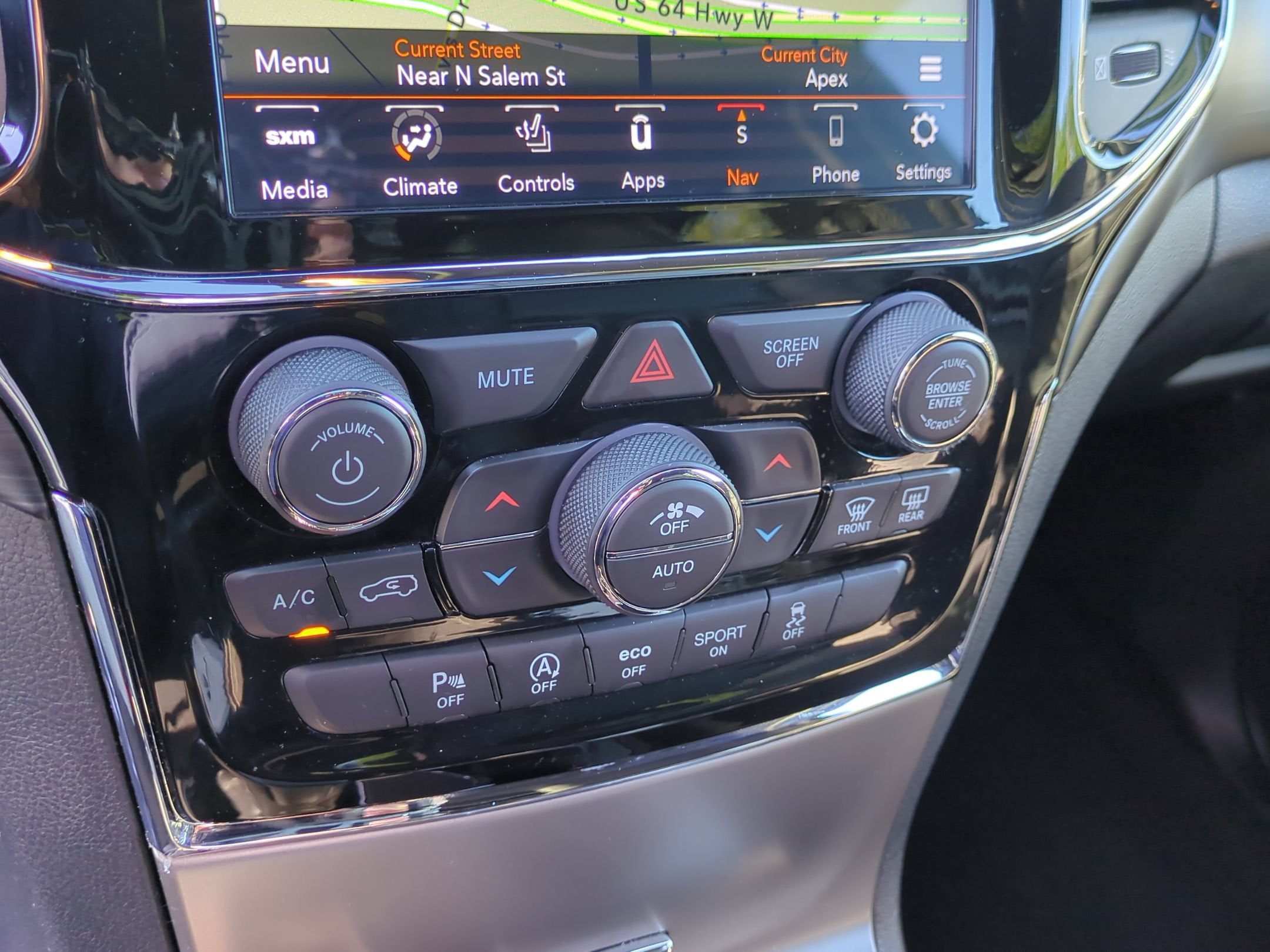 2020 Jeep Grand Cherokee Laredo E